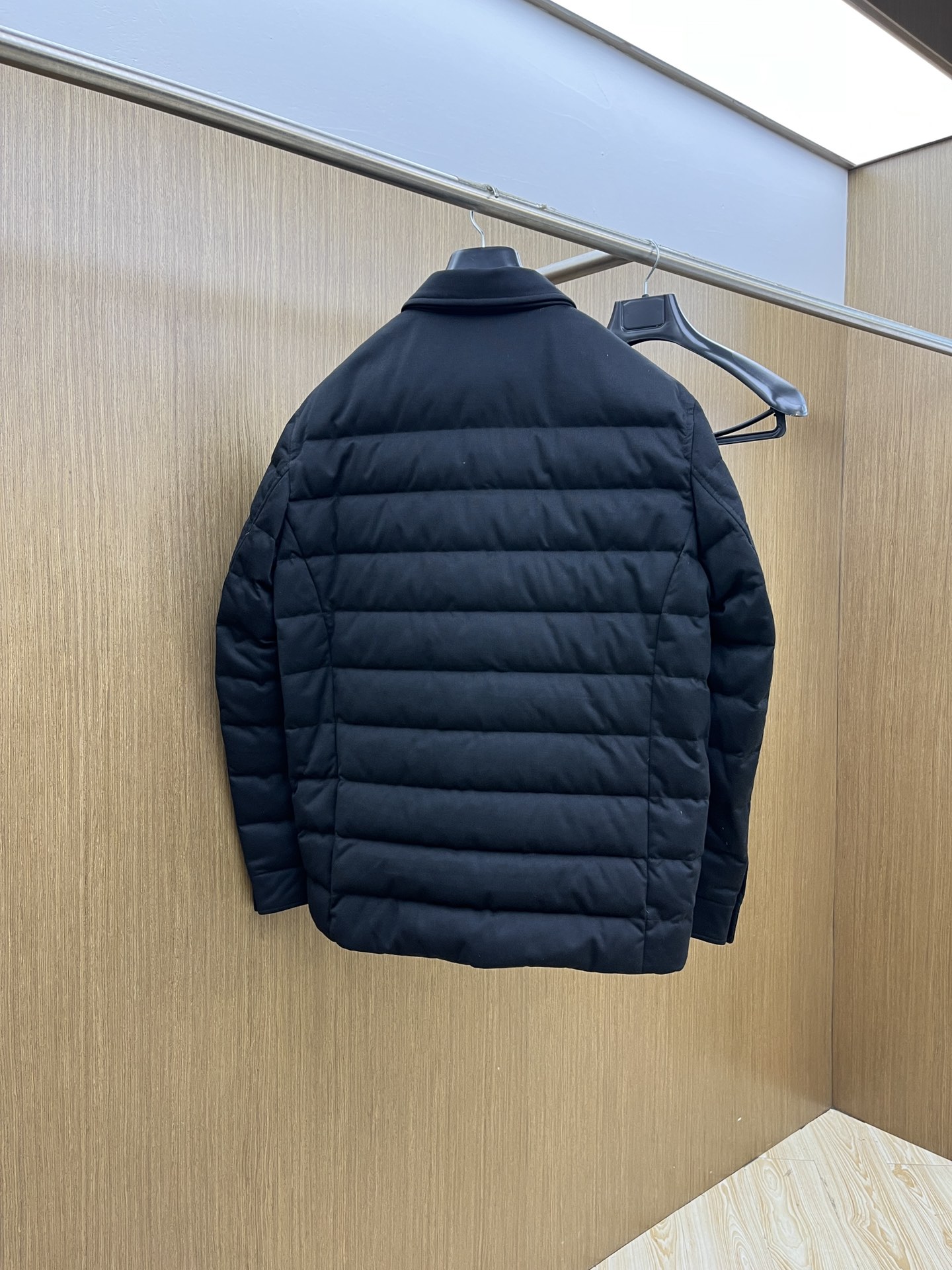 秋冬羽绒 ZZ 羽绒服 2025最新款时尚款羽绒翻领外套.处处细节显工艺足够的高级 结构性剪裁的设计改变