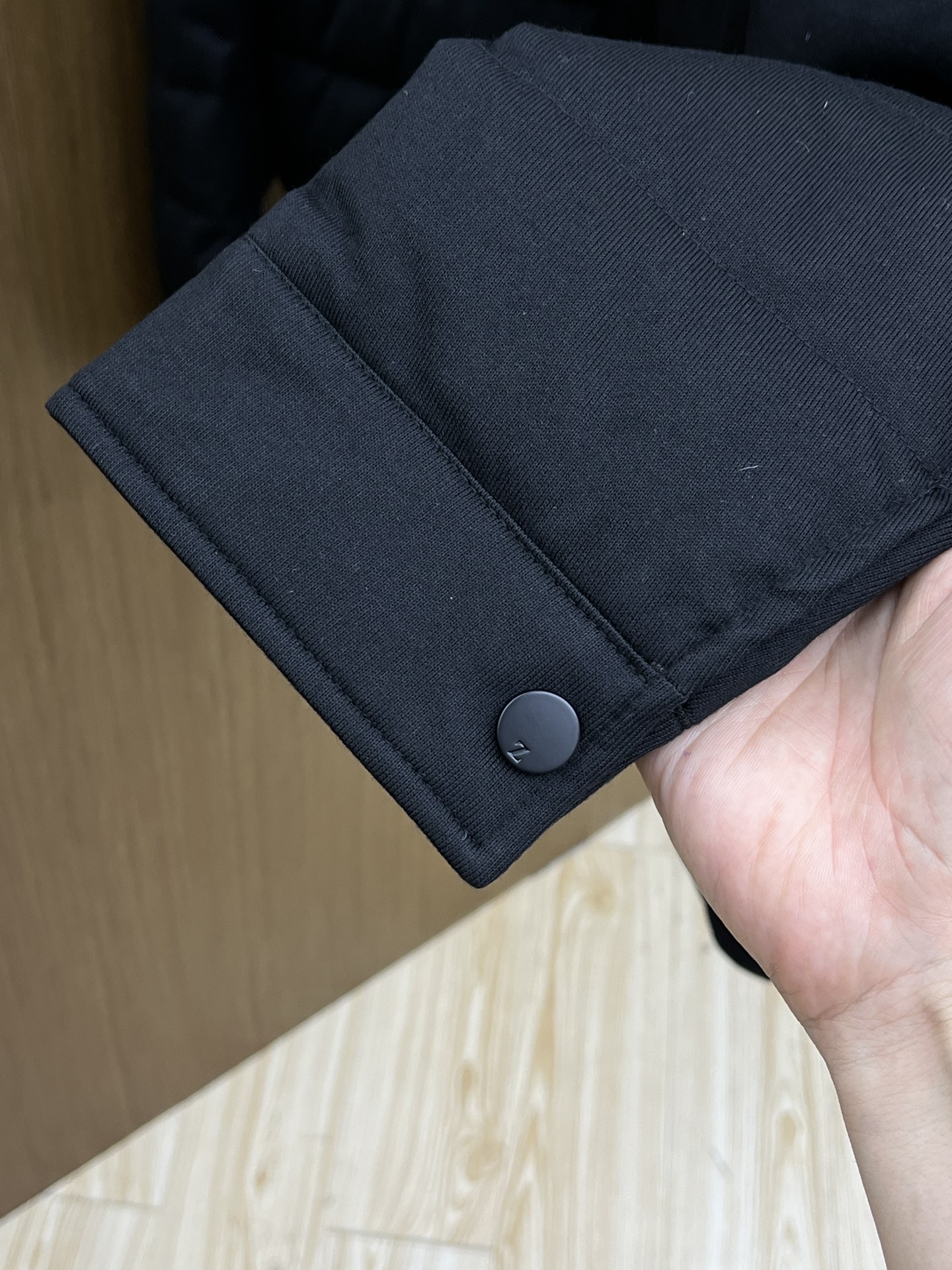 秋冬羽绒 ZZ 羽绒服 2025最新款时尚款羽绒翻领外套.处处细节显工艺足够的高级 结构性剪裁的设计改变