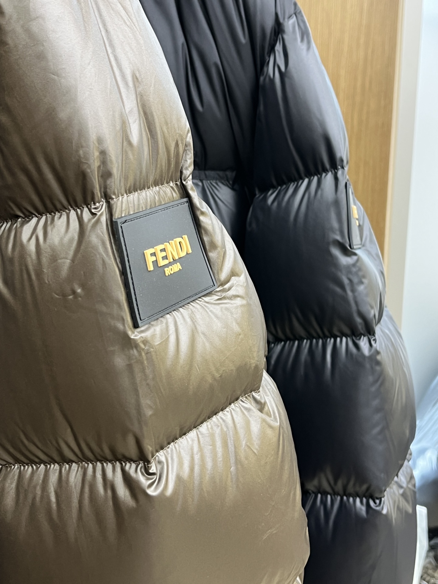 秋冬羽绒 FD 羽绒服 2025最新款时尚款羽绒连帽外套.（连帽不可拆卸）处处细节显工艺足够的高级 结构