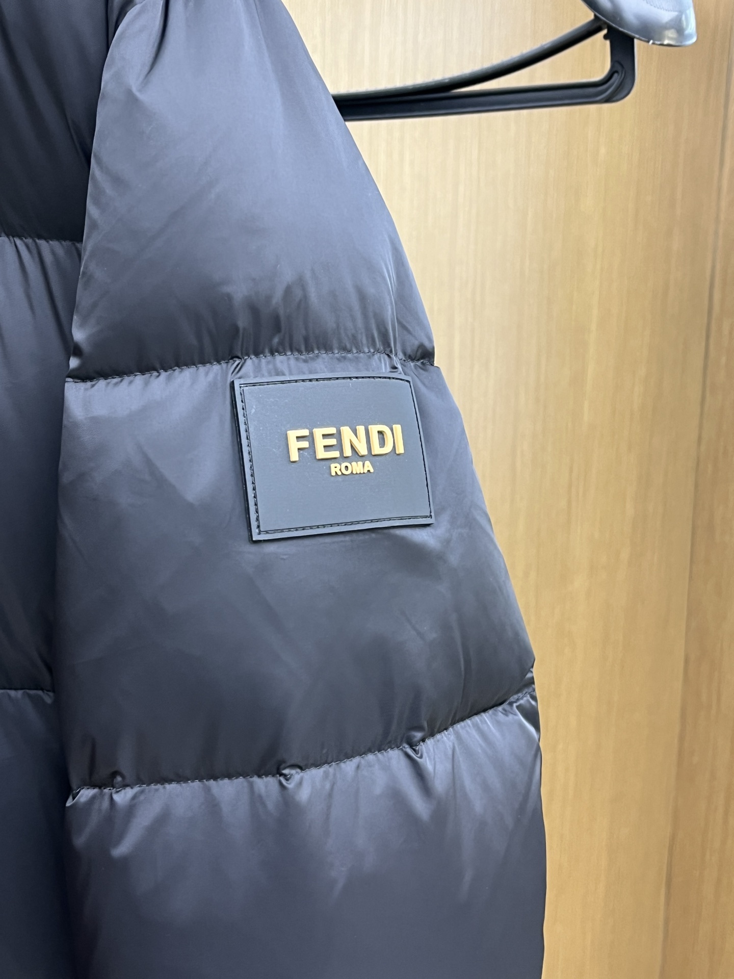 秋冬羽绒 FD 羽绒服 2025最新款时尚款羽绒连帽中长款外套.（连帽不可拆卸）处处细节显工艺足够的高级