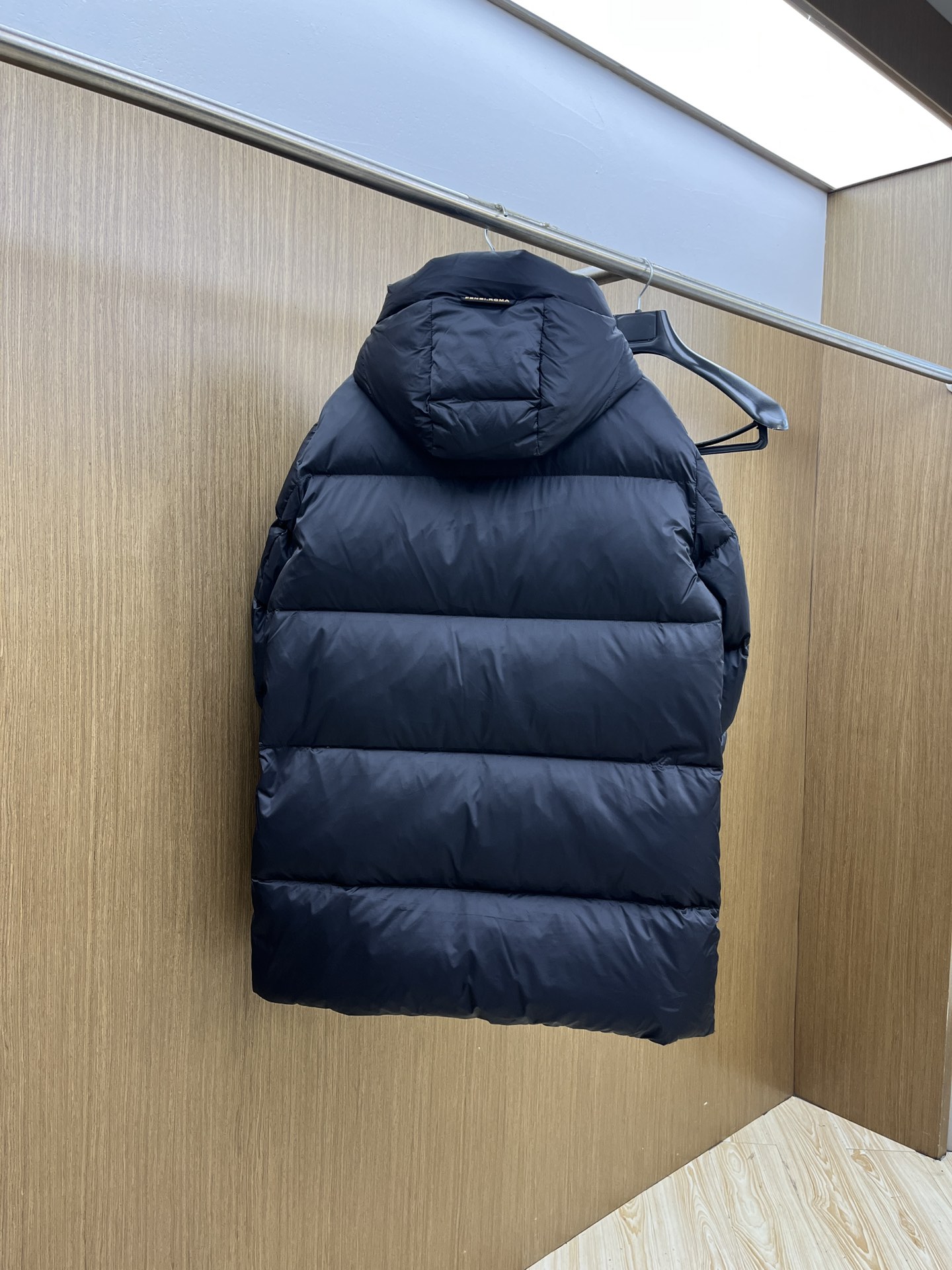 秋冬羽绒 FD 羽绒服 2025最新款时尚款羽绒连帽中长款外套.（连帽不可拆卸）处处细节显工艺足够的高级