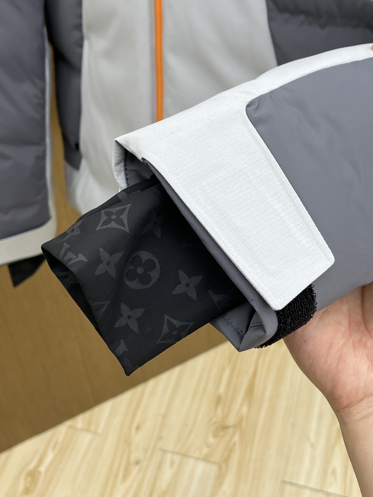 秋冬羽绒 驴牌🔥🔥高端产品 2025最新款时尚设计师款羽绒外套❤️驴家连帽羽绒服，冬季顶级轻奢羽绒服，上