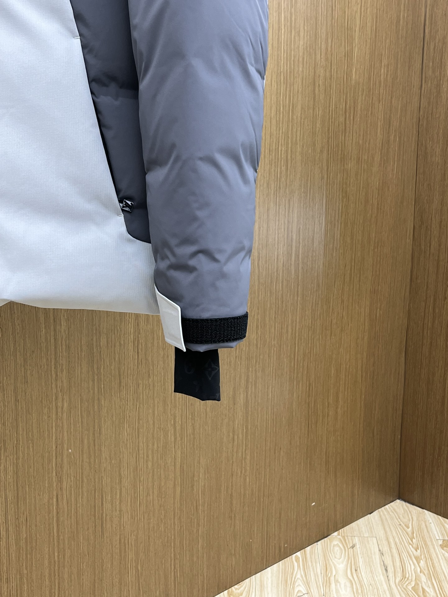 秋冬羽绒 驴牌🔥🔥高端产品 2025最新款时尚设计师款羽绒外套❤️驴家连帽羽绒服，冬季顶级轻奢羽绒服，上