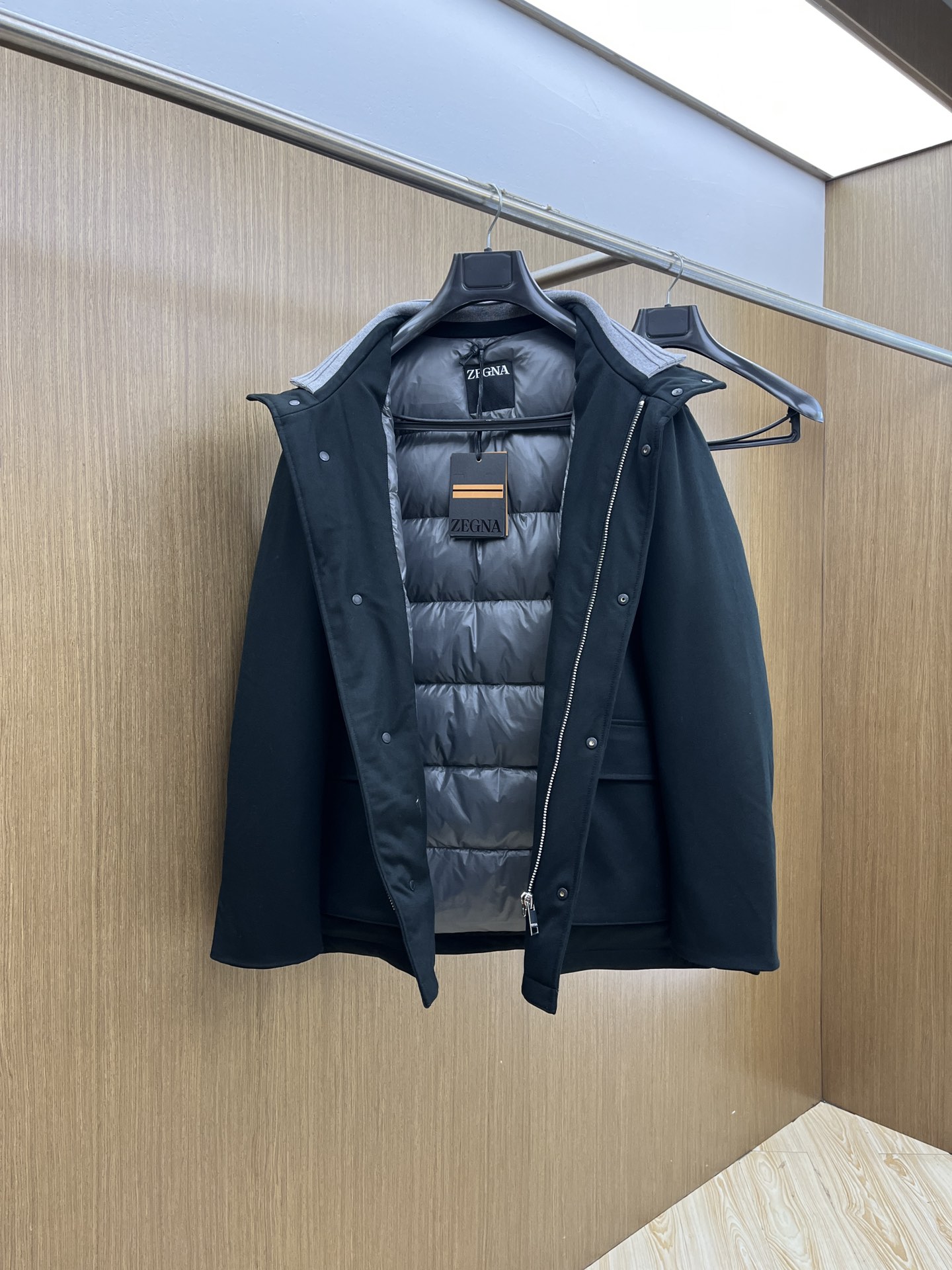 秋冬羽绒 ZZ 2025最新款时尚羽绒外套立领羽绒服，冬季顶级爆款羽绒服，经典logo爆款保暖羽绒服，9