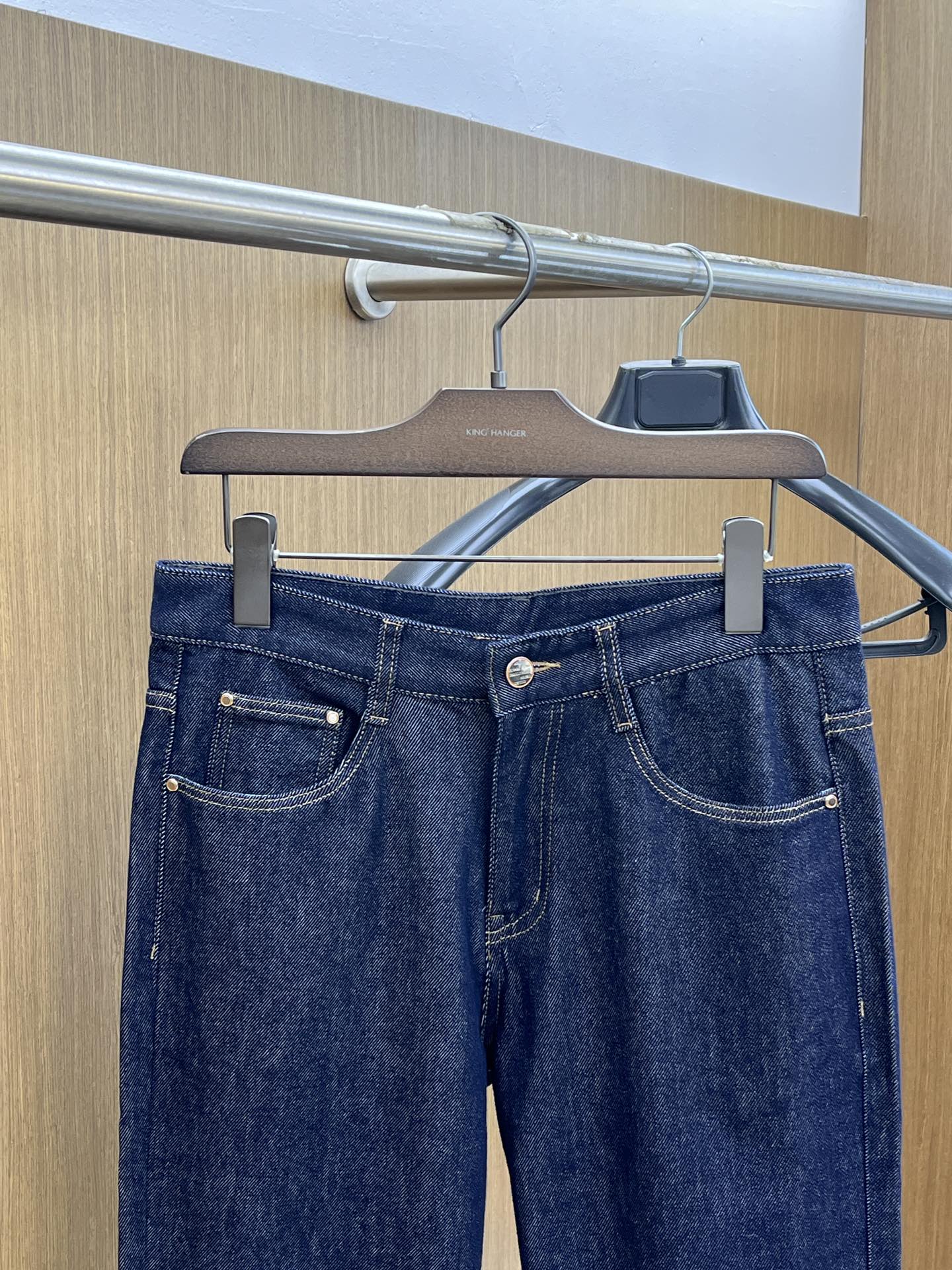 秋冬 Her 🔥🔥高端定制、25SS秋冬最新款牛仔裤 柜台同步发售 进口固色面料 原版定制复刻 客供五金