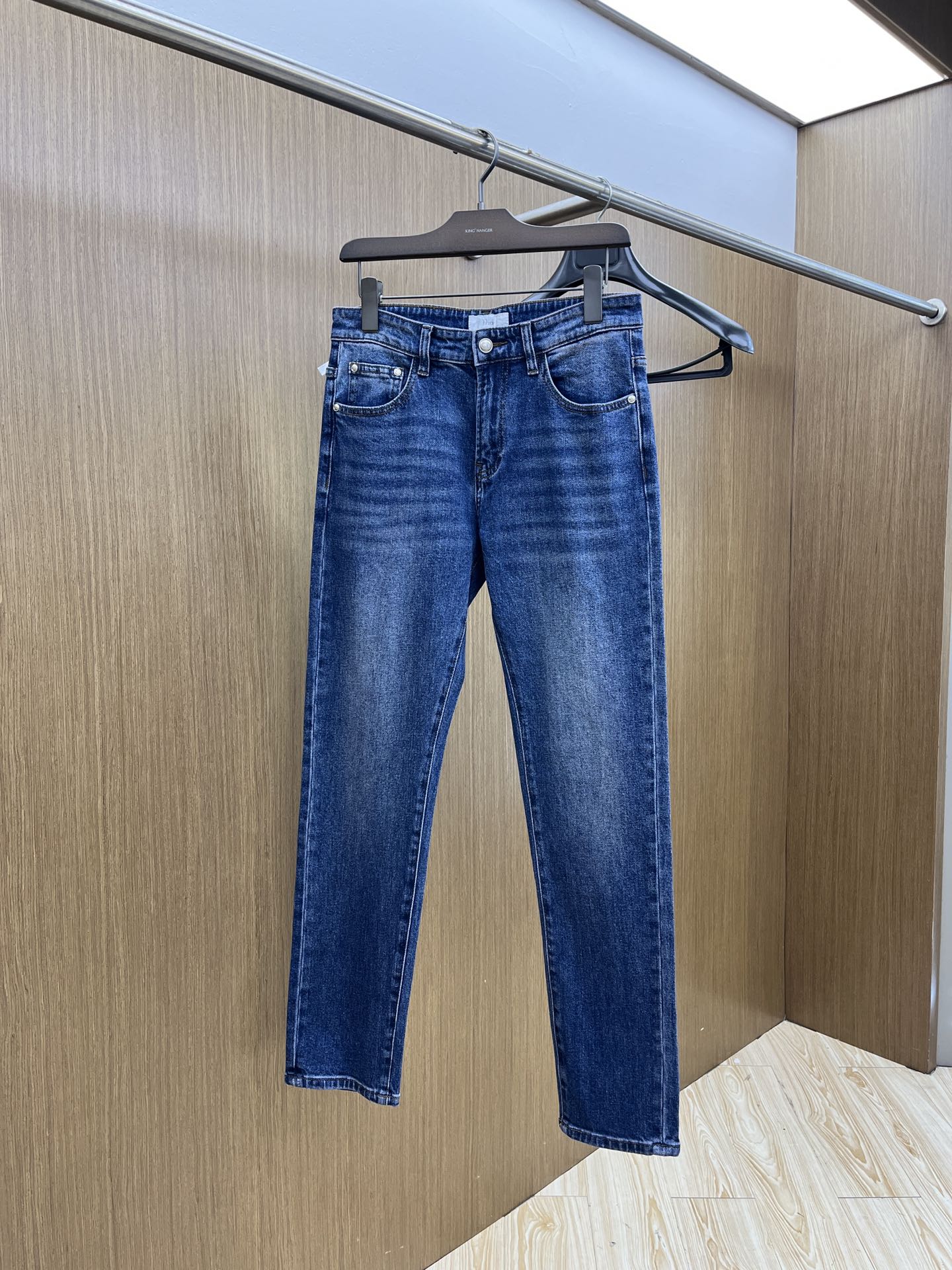 秋冬 CD 🔥🔥高端定制、25SS秋冬最新款牛仔裤 柜台同步发售 进口固色面料 原版定制复刻 客供五金辅