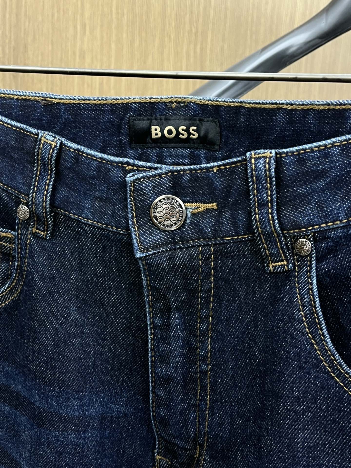 秋冬 Hugo 🔥🔥高端定制、25SS秋冬最新款牛仔裤 柜台同步发售 进口固色面料 原版定制复刻 客供五