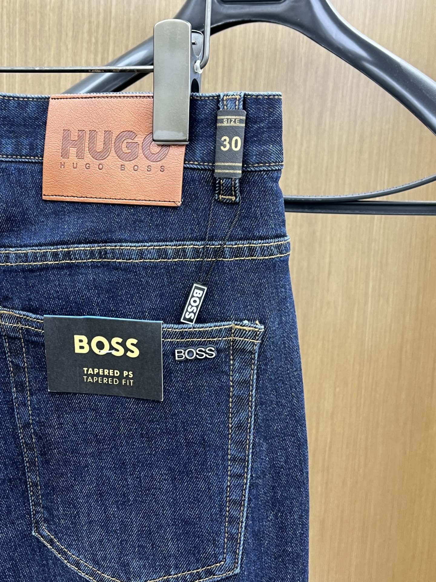 秋冬 Hugo 🔥🔥高端定制、25SS秋冬最新款牛仔裤 柜台同步发售 进口固色面料 原版定制复刻 客供五