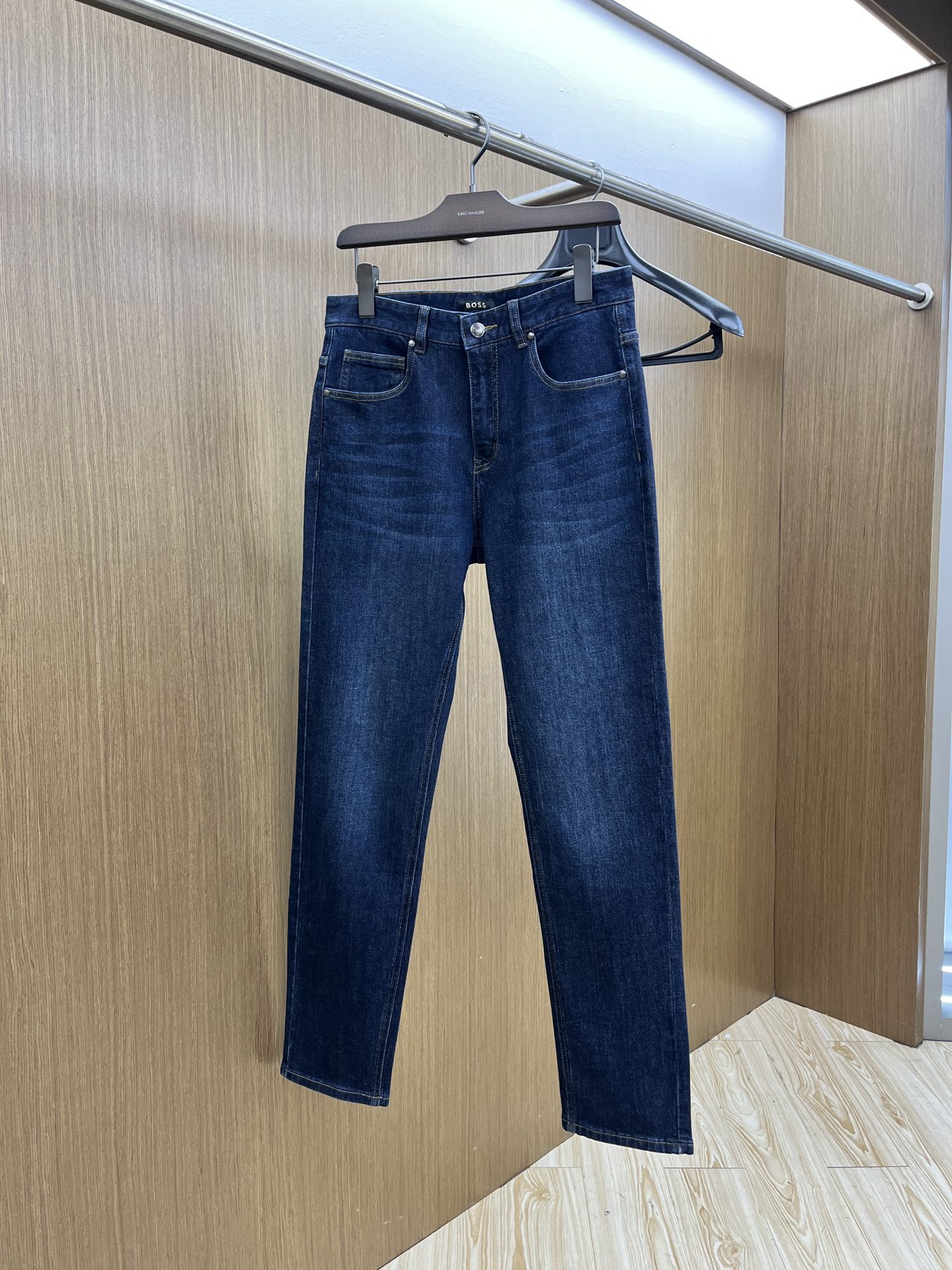 秋冬 Hugo 🔥🔥高端定制、25SS秋冬最新款牛仔裤 柜台同步发售 进口固色面料 原版定制复刻 客供五