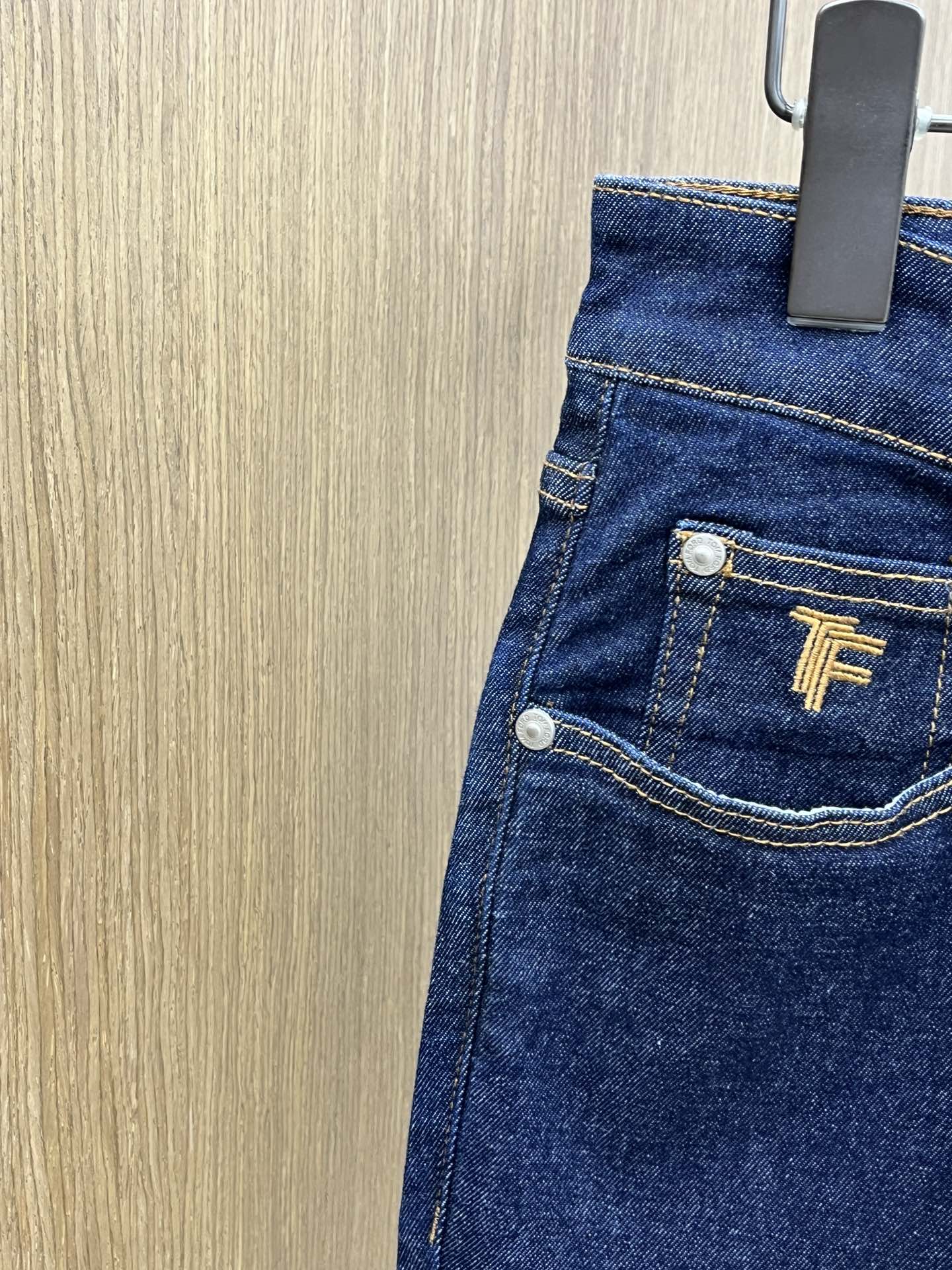 秋冬 TF 🔥🔥高端定制、25SS秋冬最新款牛仔裤 柜台同步发售 进口固色面料 原版定制复刻 客供五金辅