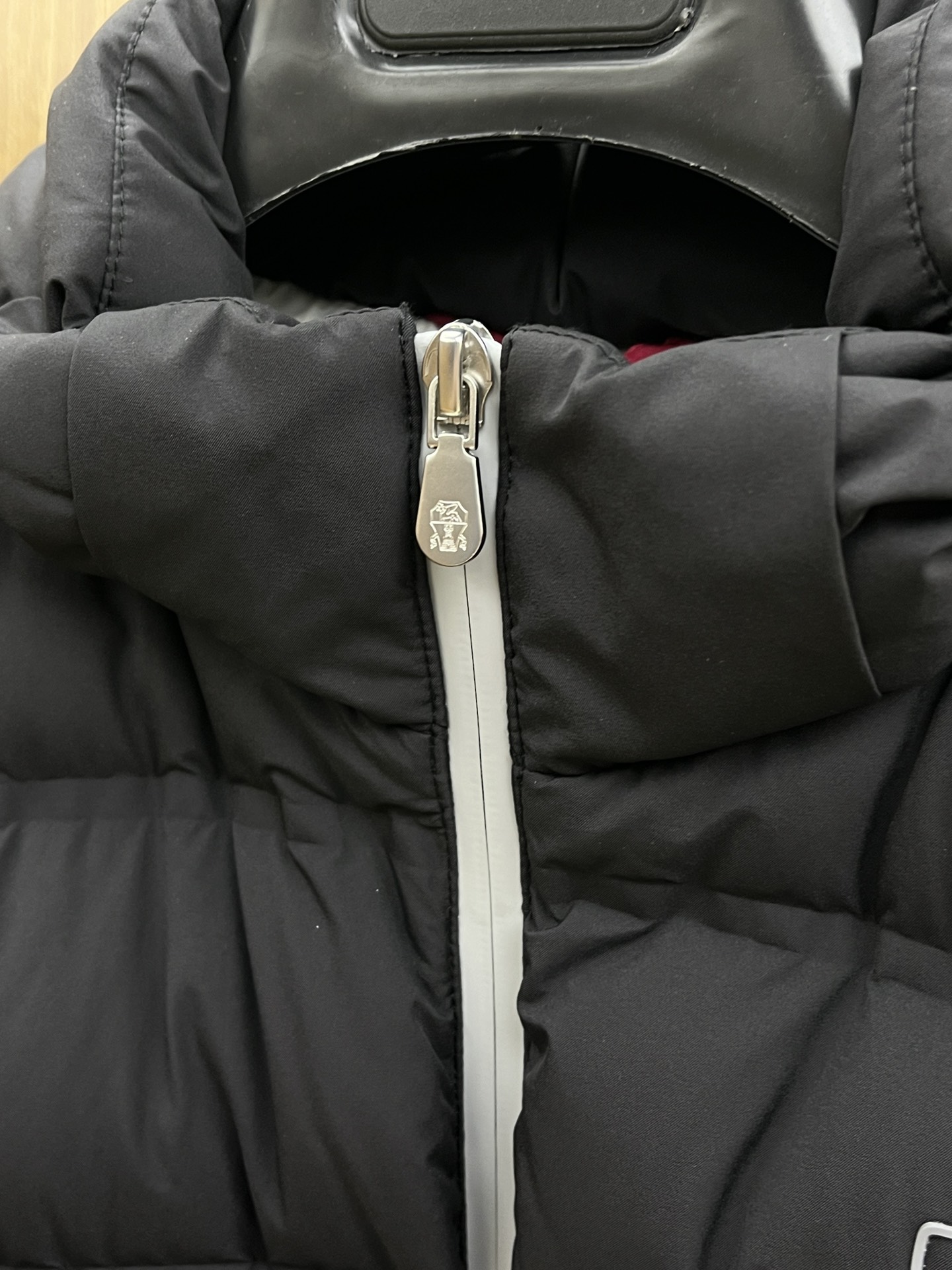 秋冬羽绒 Brunello Cucinelli25秋冬款立领羽绒外套 BC这款外套采用高品质羽绒填充工艺