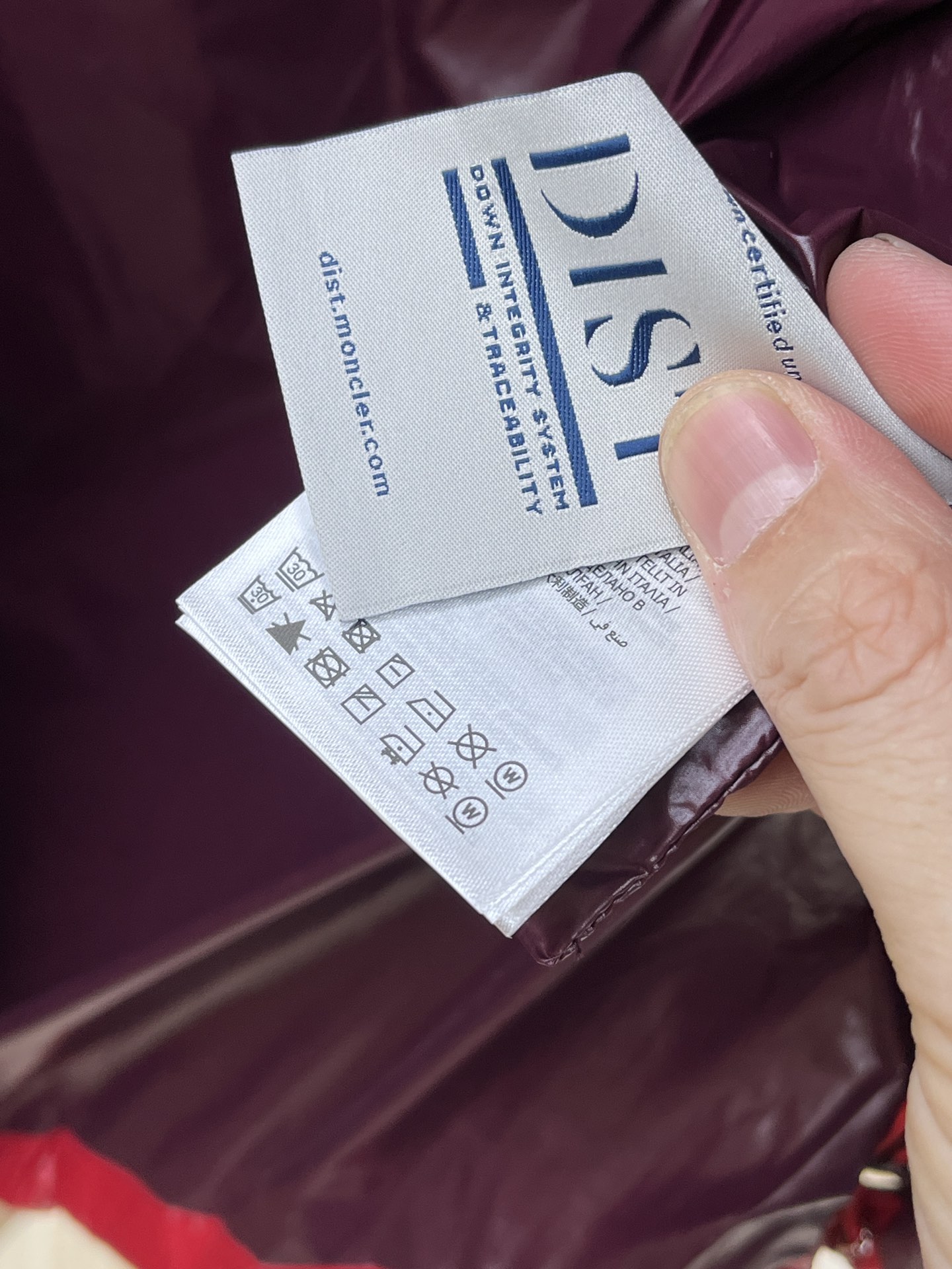 秋冬羽绒 Mon 🔥🔥最新款时尚休闲羽绒外套马甲立领，冬季顶级轻奢羽绒服，胸前经典LOGO刺绣爆款羽绒服