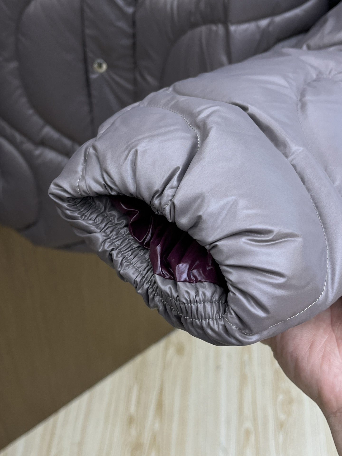 秋冬羽绒 Mon 🔥🔥最新款时尚休闲羽绒外套立领羽绒服，冬季顶级轻奢羽绒服，胸前经典LOGO刺绣爆款羽绒