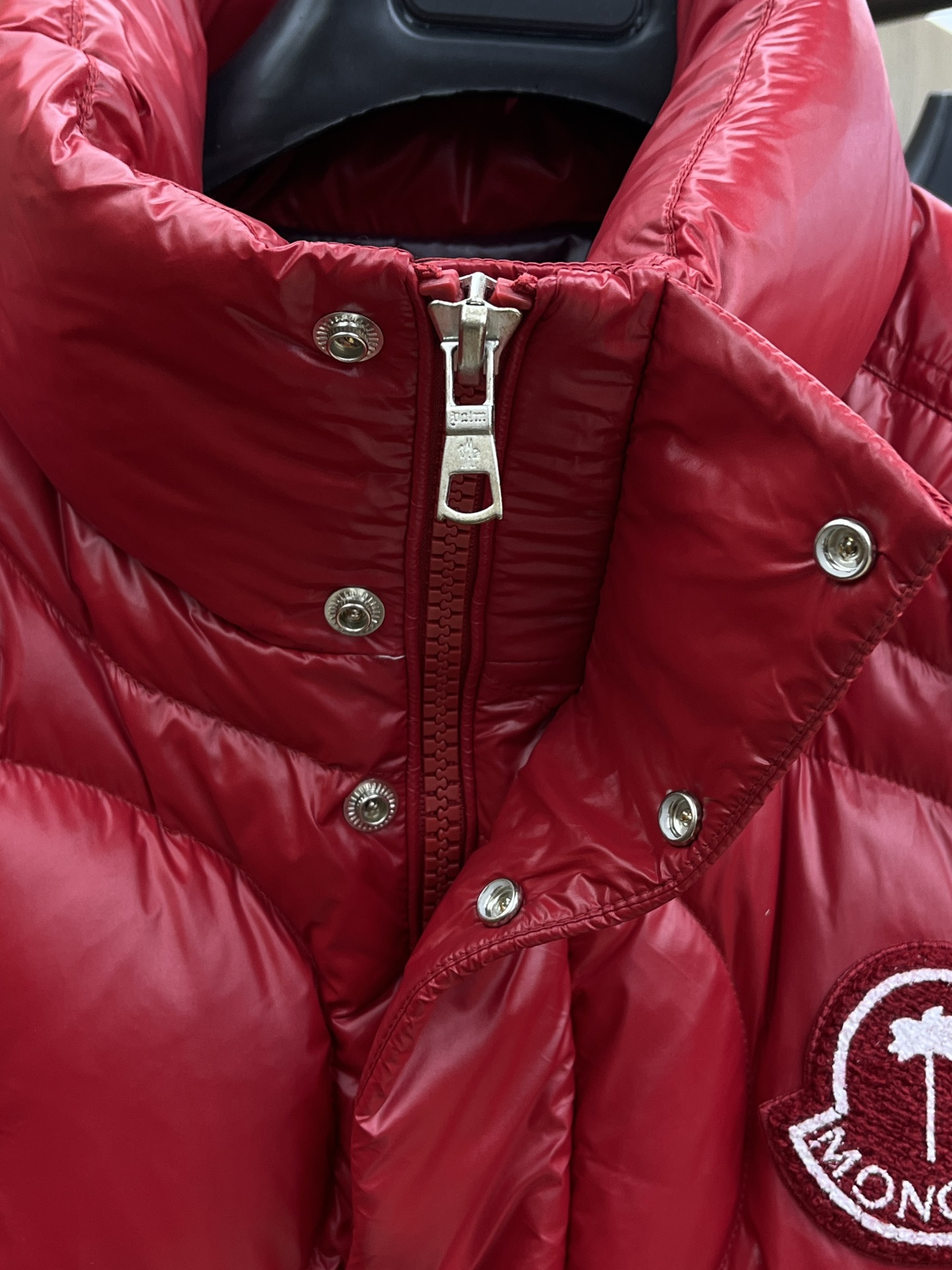 秋冬羽绒 Mon 🔥🔥最新款时尚休闲羽绒外套立领羽绒服，冬季顶级轻奢羽绒服，胸前经典LOGO刺绣爆款羽绒