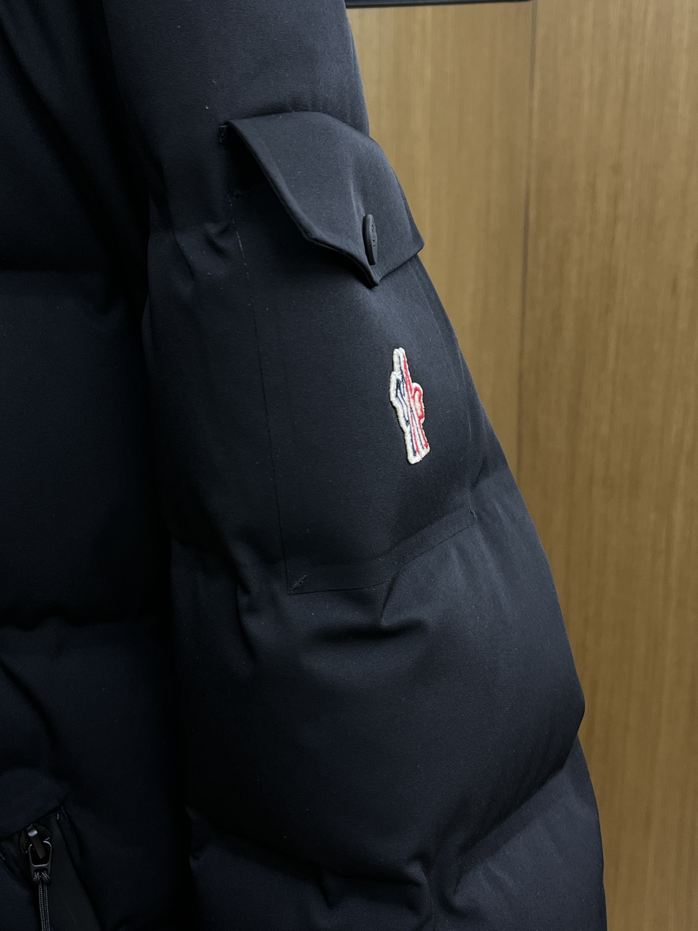 价格修正 秋冬羽绒 Moncler Montgetech高端男士短款羽绒.柜台2w开外的高端单品.面料真