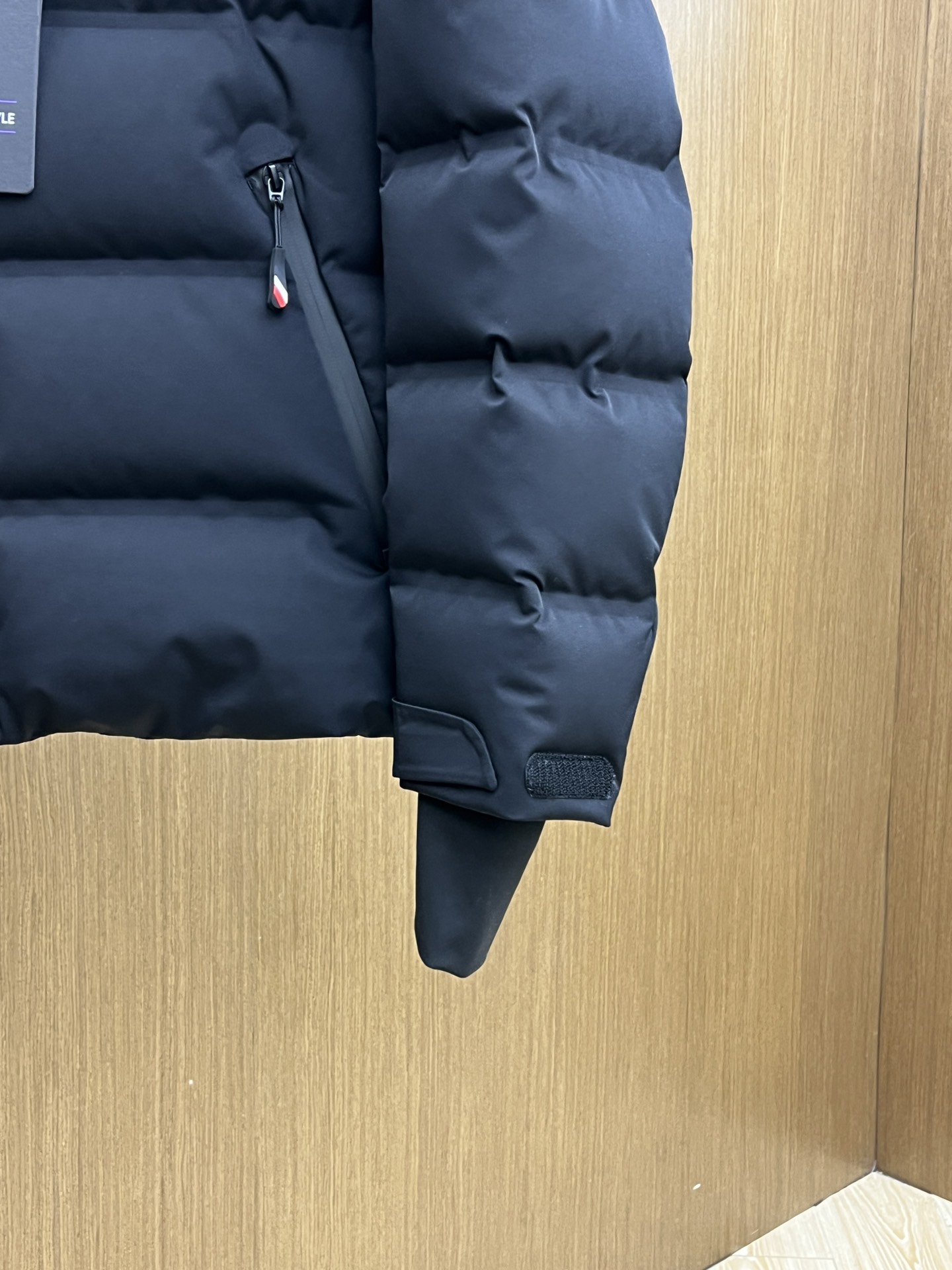 价格修正 秋冬羽绒 Moncler Montgetech高端男士短款羽绒.柜台2w开外的高端单品.面料真