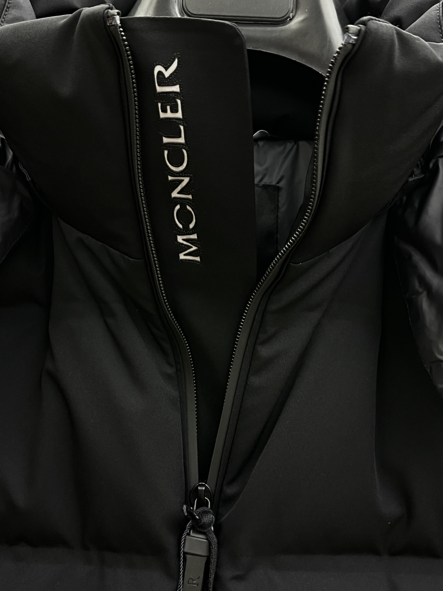 价格修正 秋冬羽绒 Moncler Montgetech高端男士短款羽绒.柜台2w开外的高端单品.面料真
