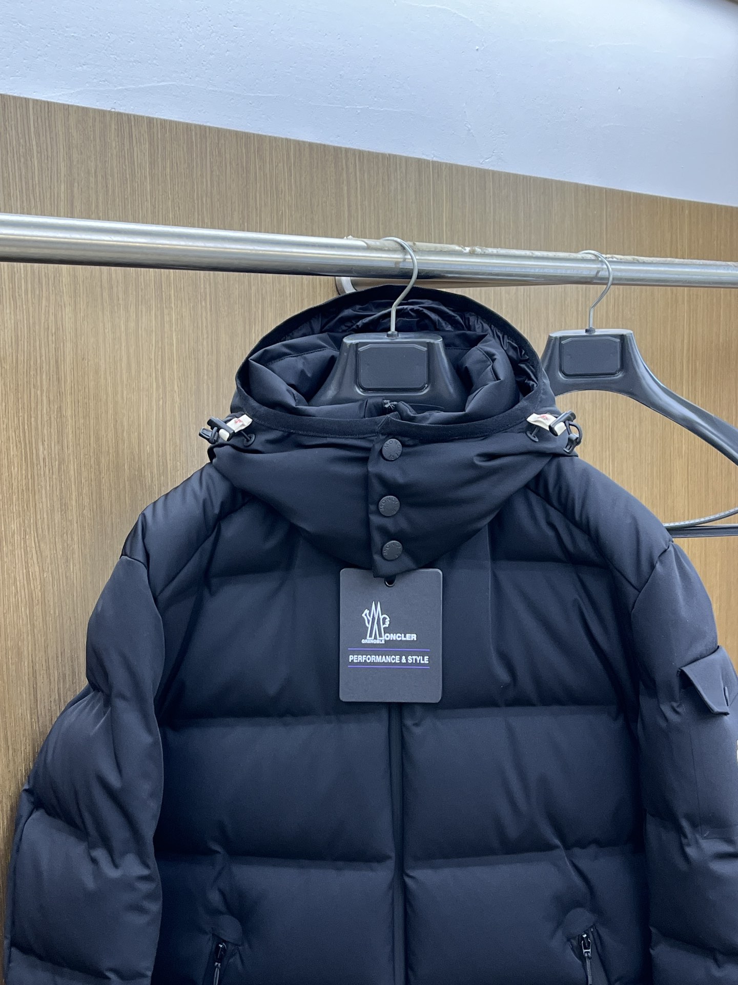 价格修正 秋冬羽绒 Moncler Montgetech高端男士短款羽绒.柜台2w开外的高端单品.面料真