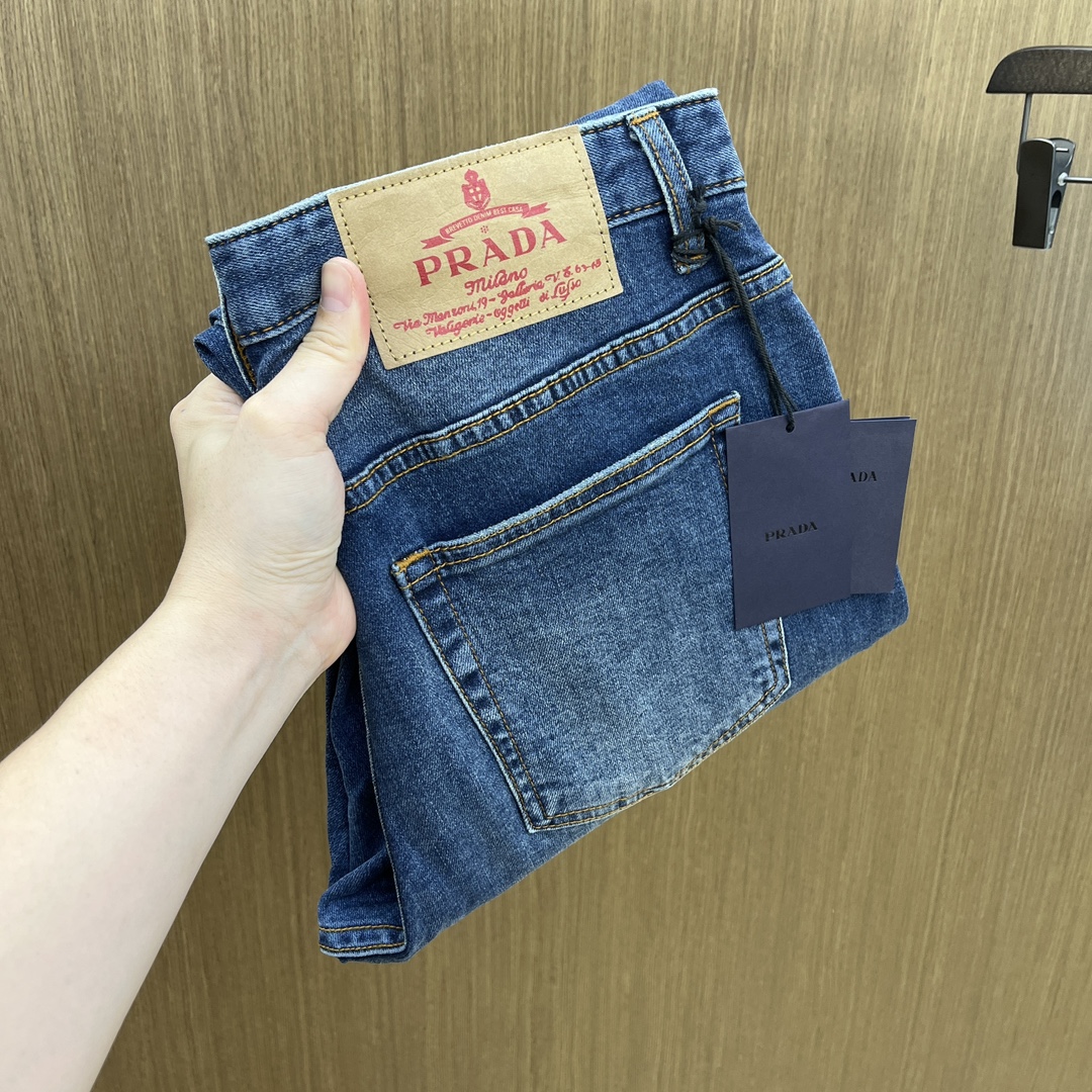 NO:597696,Autumn and winter PD high-end customized quality 25SS autumn and winter latest original jeans, simultaneous sale at the counter, original customized replica, customer-supplied hardware accessories, original quality, imported denim fabrics, heavy washing, fine workmanship, excellent upper body, preferred item A60 SIZE: 30-38 no 35 37,,jeans,alexander wang19860909秋冬 PD 高端定制品质 25SS秋冬最新款原单牛仔裤 柜台同步发售 原版定制复刻 客供五金辅料 原单品质 进口牛仔面料重工洗水 做工走线精细 上身绝佳,优选单品A60 SIZE:30-38无35 37,,jeans,alexander wang,Men's clothing