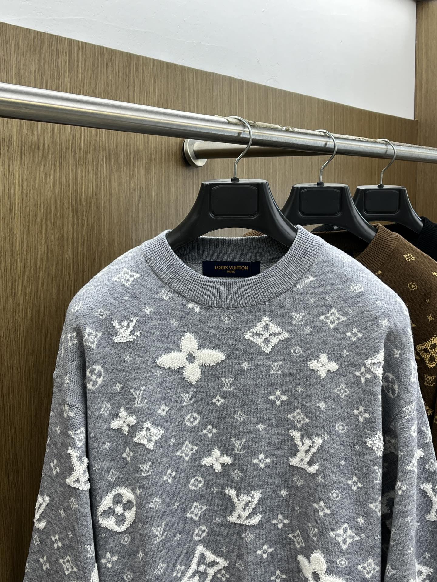 秋冬 LV 🔥🔥毛衣 2025秋冬最新系列，专柜1:1顶级复刻，全品相！加厚款，时下最流行的老钱风，老板