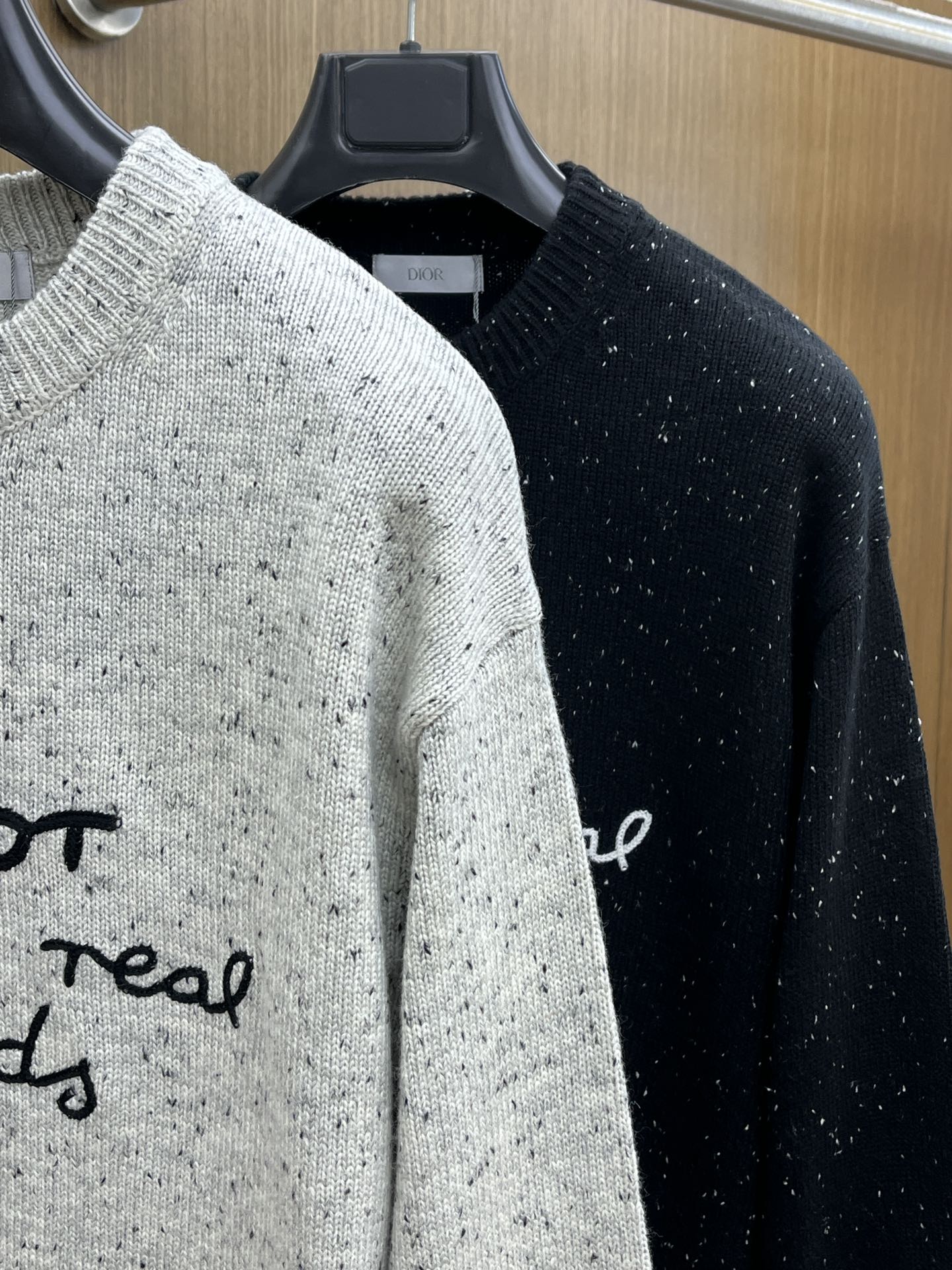 秋冬 CD 🔥🔥毛衣 2025秋冬最新系列，专柜1:1顶级复刻，全品相！加厚款，时下最流行的老钱风，老板