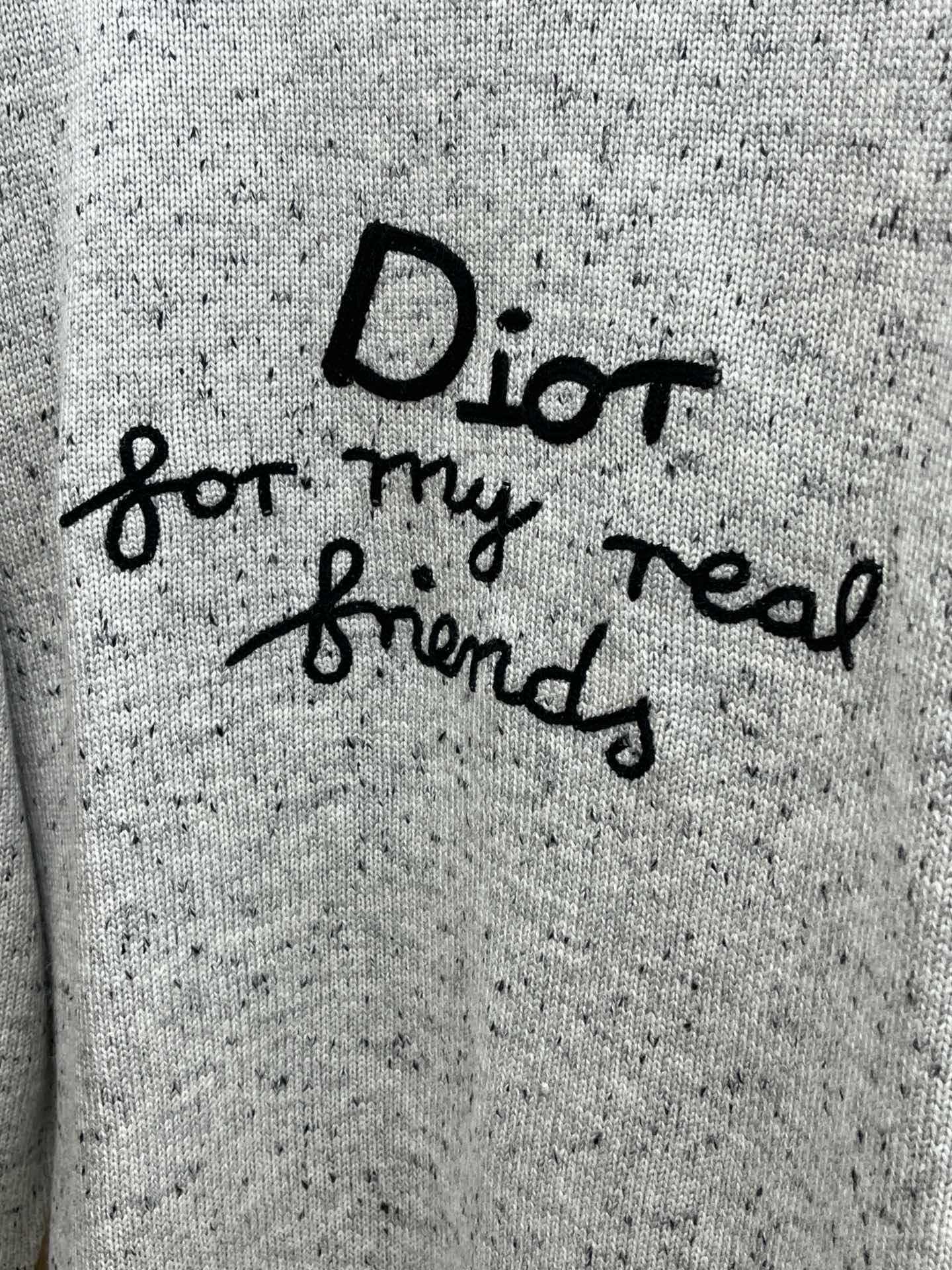 秋冬 CD 🔥🔥毛衣 2025秋冬最新系列，专柜1:1顶级复刻，全品相！加厚款，时下最流行的老钱风，老板