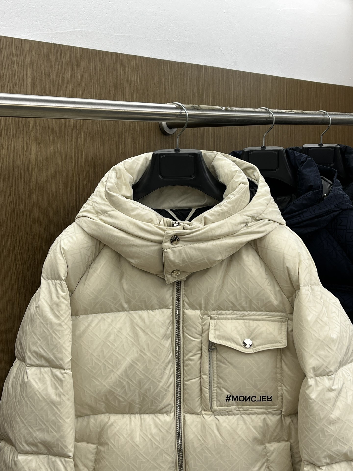 秋冬羽绒 Mon 🔥🔥羽绒服2025最新款时尚连帽保暖羽绒外套.（帽子可拆卸）处处细节显工艺足够的高级 