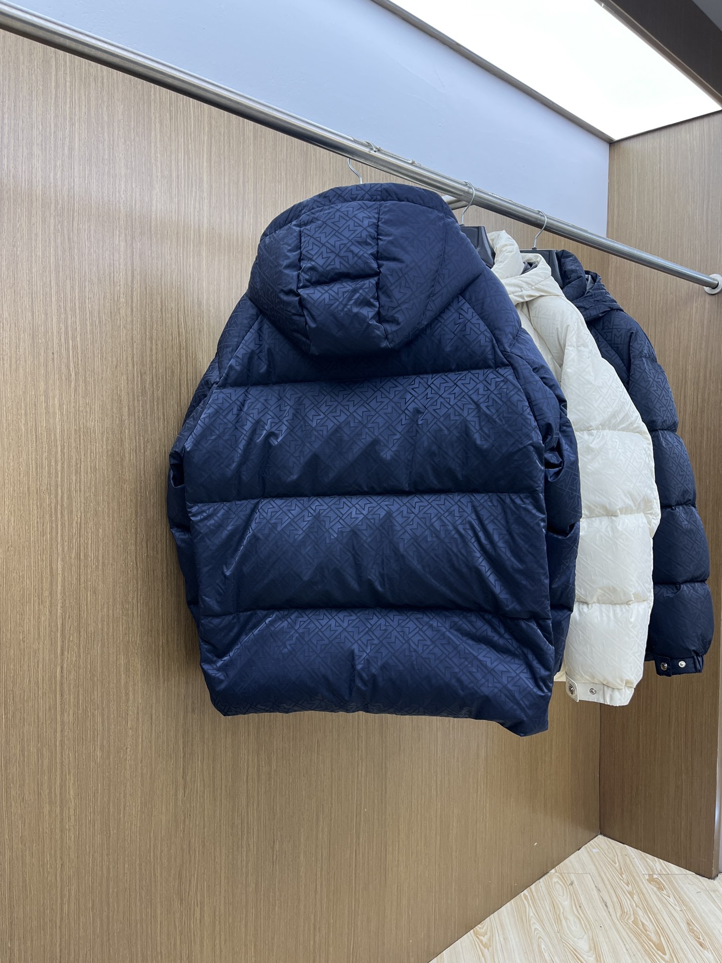 秋冬羽绒 Mon 🔥🔥羽绒服2025最新款时尚连帽保暖羽绒外套.（帽子可拆卸）处处细节显工艺足够的高级 