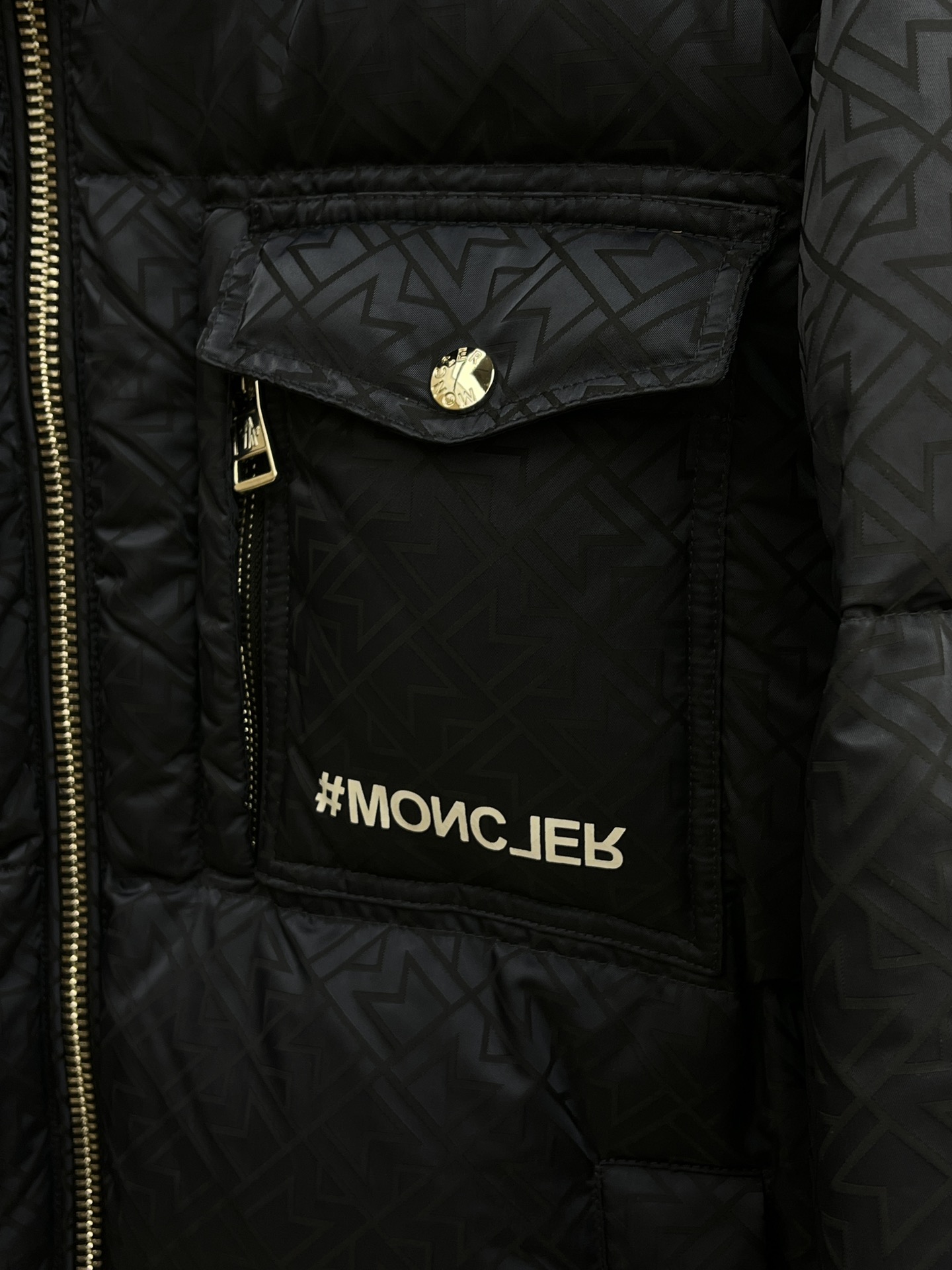 秋冬羽绒 Mon 🔥🔥羽绒服2025最新款时尚连帽保暖羽绒外套.（帽子可拆卸）处处细节显工艺足够的高级 