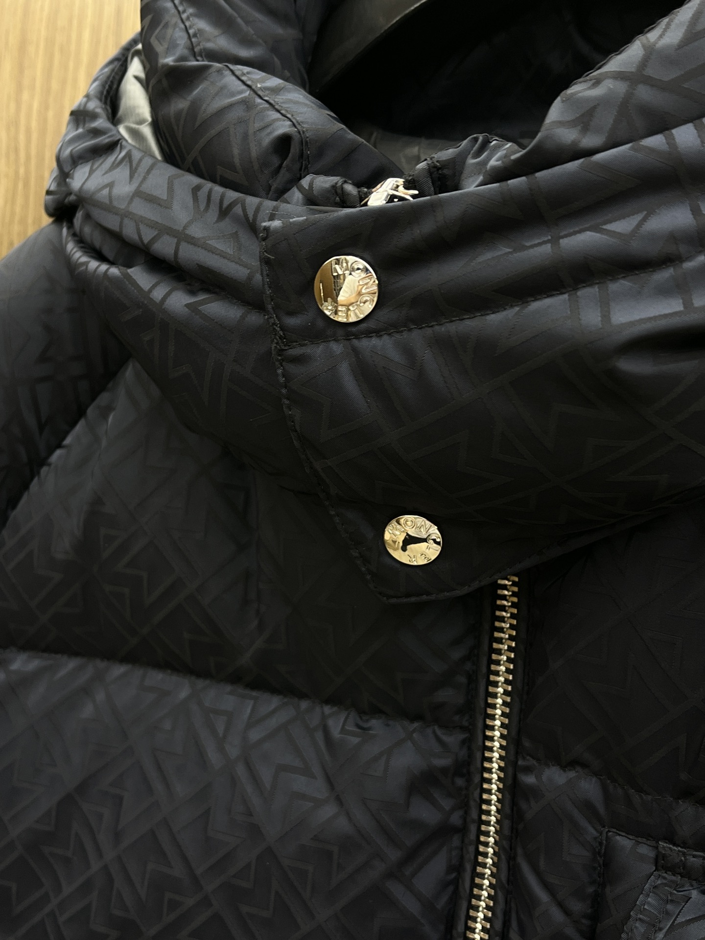 秋冬羽绒 Mon 🔥🔥羽绒服2025最新款时尚连帽保暖羽绒外套.（帽子可拆卸）处处细节显工艺足够的高级 