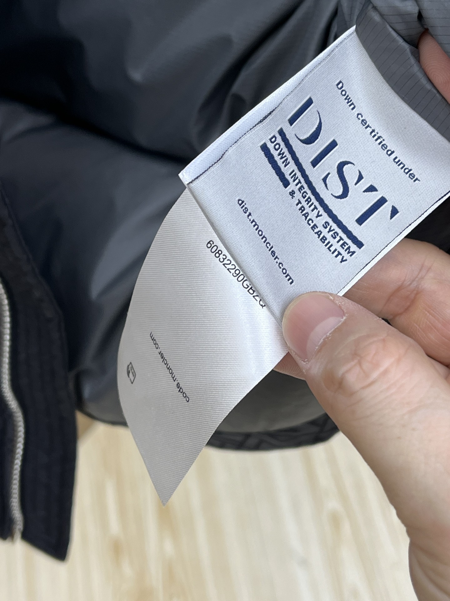 秋冬羽绒 Mon 🔥🔥羽绒服2025最新款时尚连帽保暖羽绒外套.（帽子可拆卸）处处细节显工艺足够的高级 