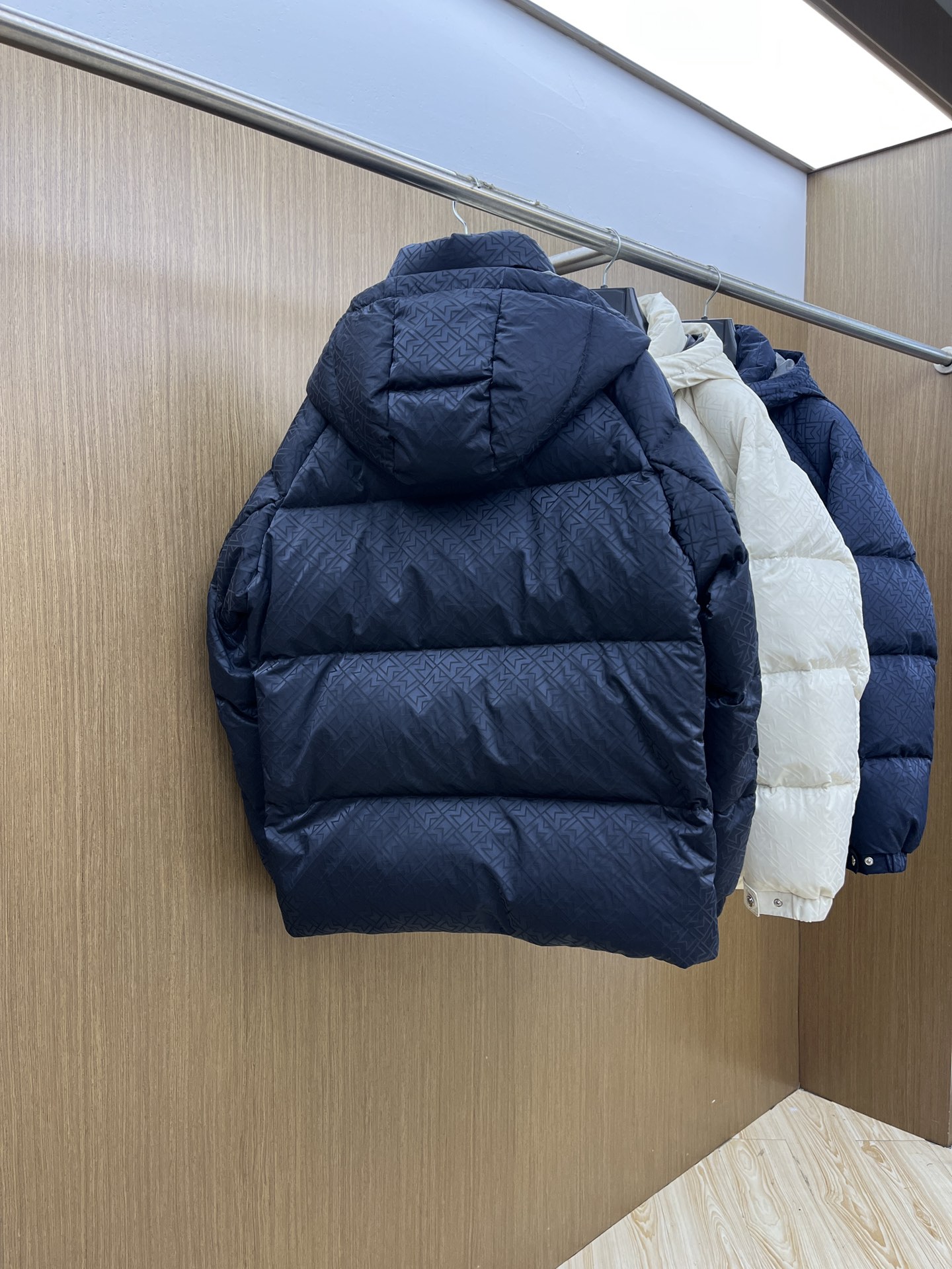 秋冬羽绒 Mon 🔥🔥羽绒服2025最新款时尚连帽保暖羽绒外套.（帽子可拆卸）处处细节显工艺足够的高级 