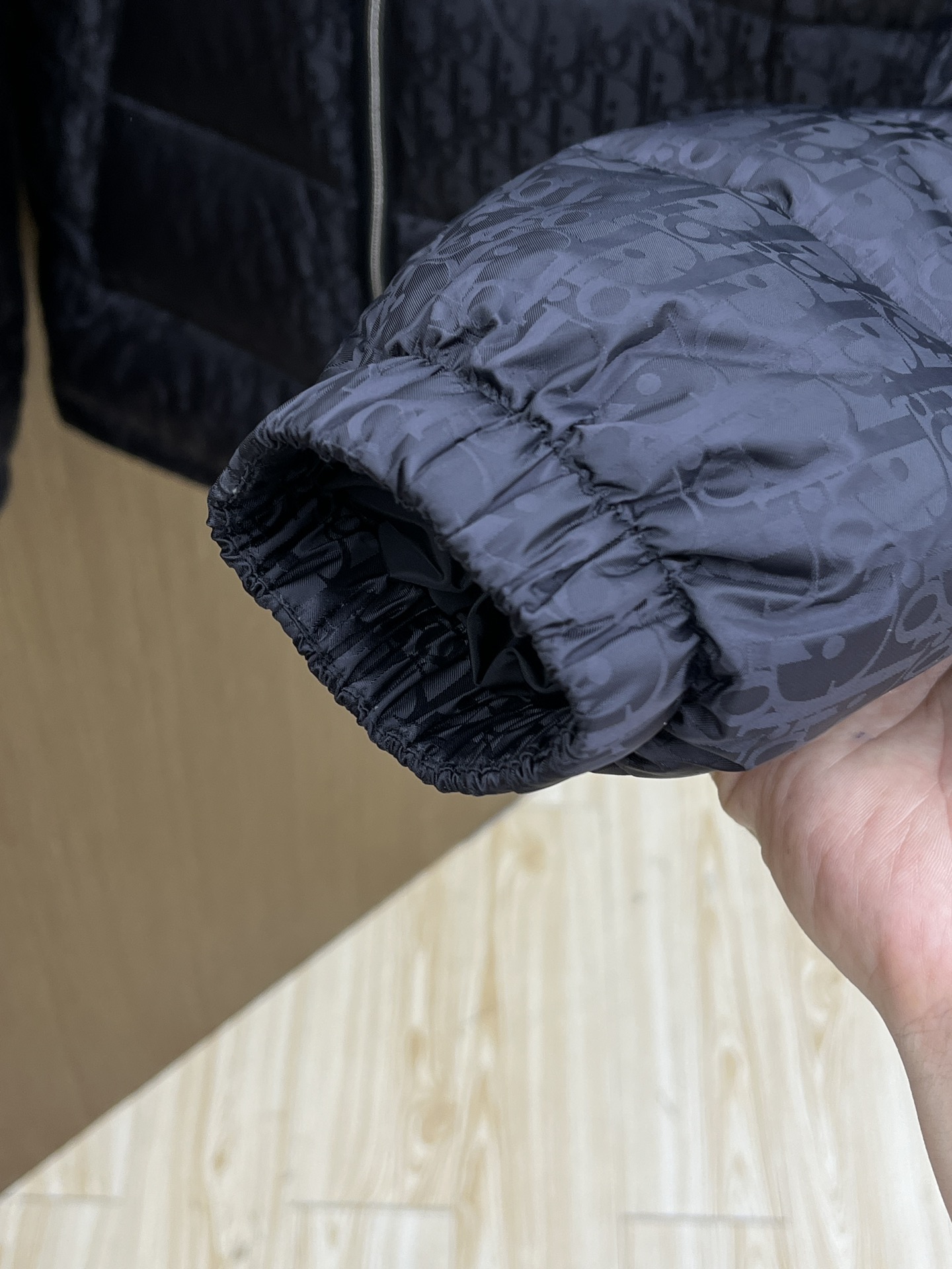 秋冬羽绒 CD 🔥🔥GW独家专供秋冬新款羽绒服。立领设计 贸易公司渠道稀出，降温天气必备的保暖单品，不论