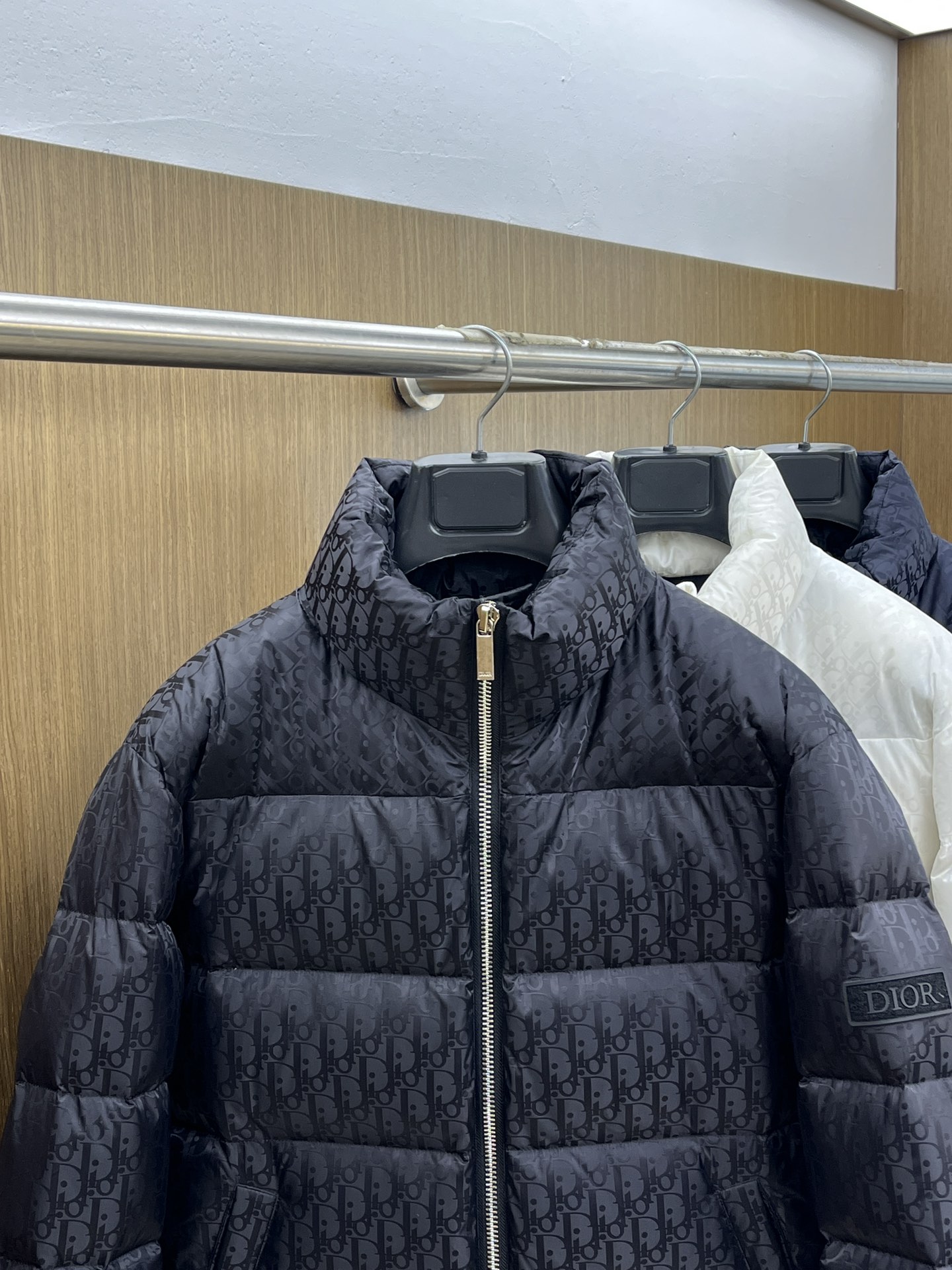 秋冬羽绒 CD 🔥🔥GW独家专供秋冬新款羽绒服。立领设计 贸易公司渠道稀出，降温天气必备的保暖单品，不论