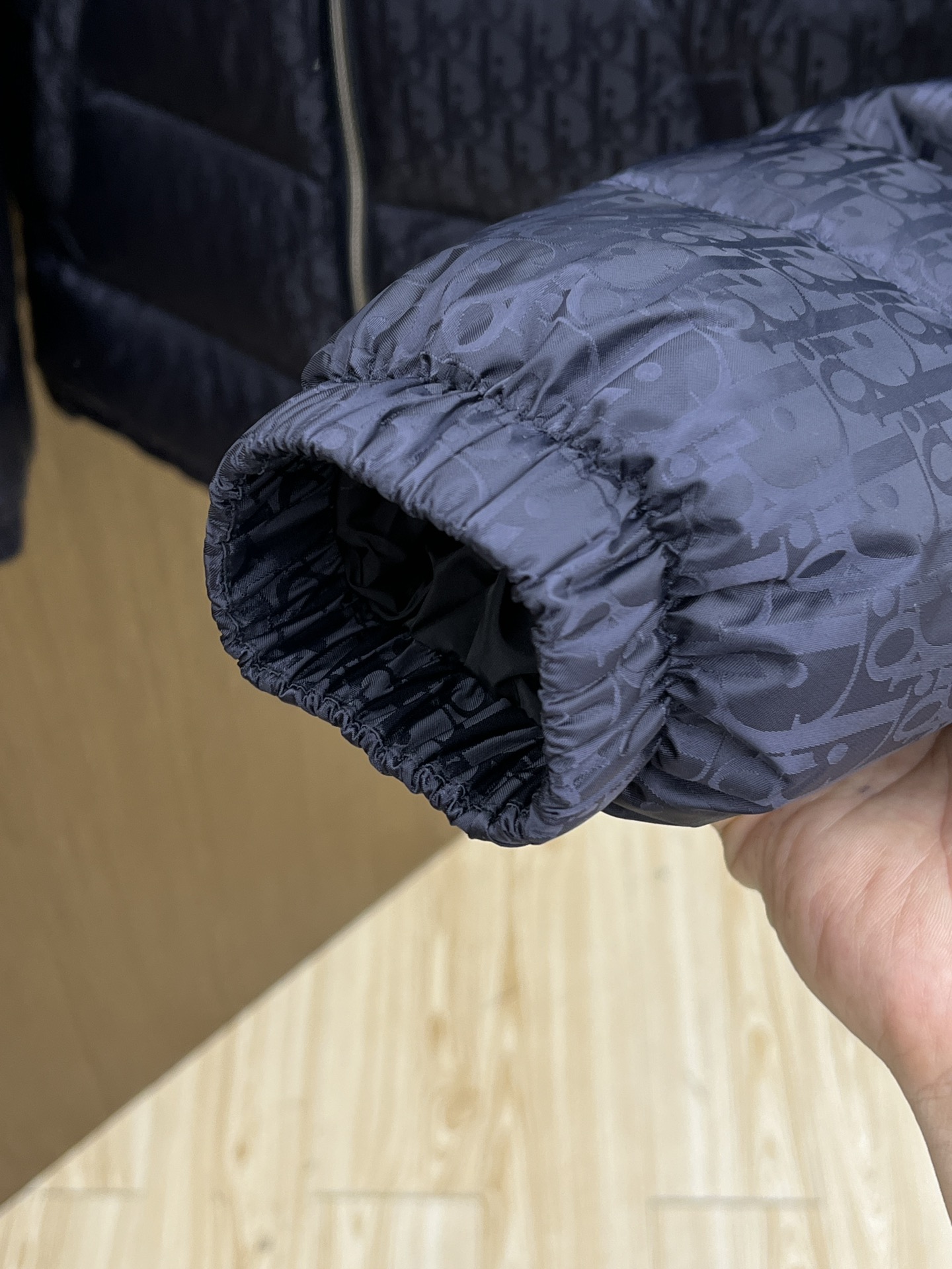 秋冬羽绒 CD 🔥🔥GW独家专供秋冬新款羽绒服。立领设计 贸易公司渠道稀出，降温天气必备的保暖单品，不论