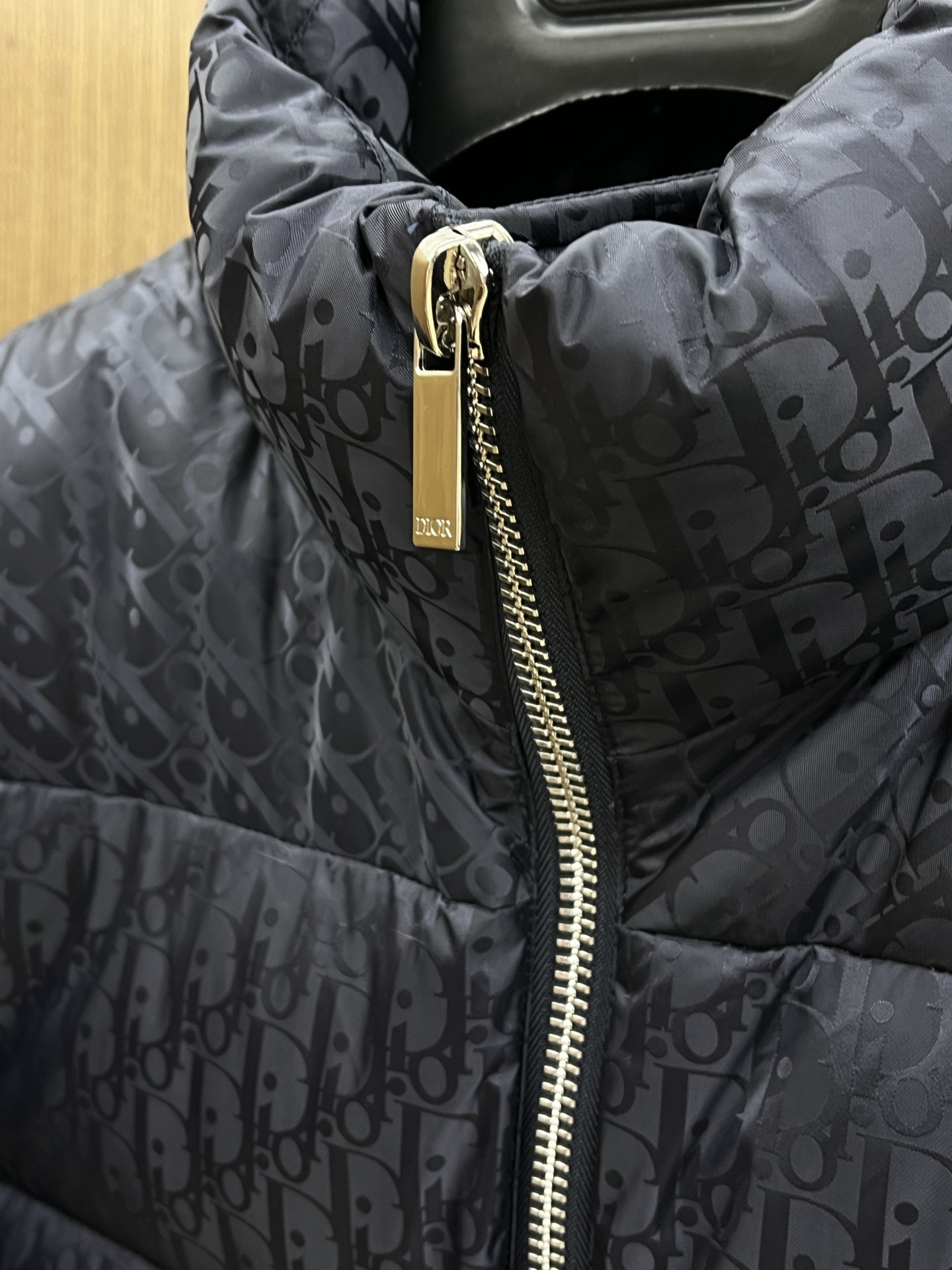 秋冬羽绒 CD 🔥🔥GW独家专供秋冬新款羽绒服。立领设计 贸易公司渠道稀出，降温天气必备的保暖单品，不论