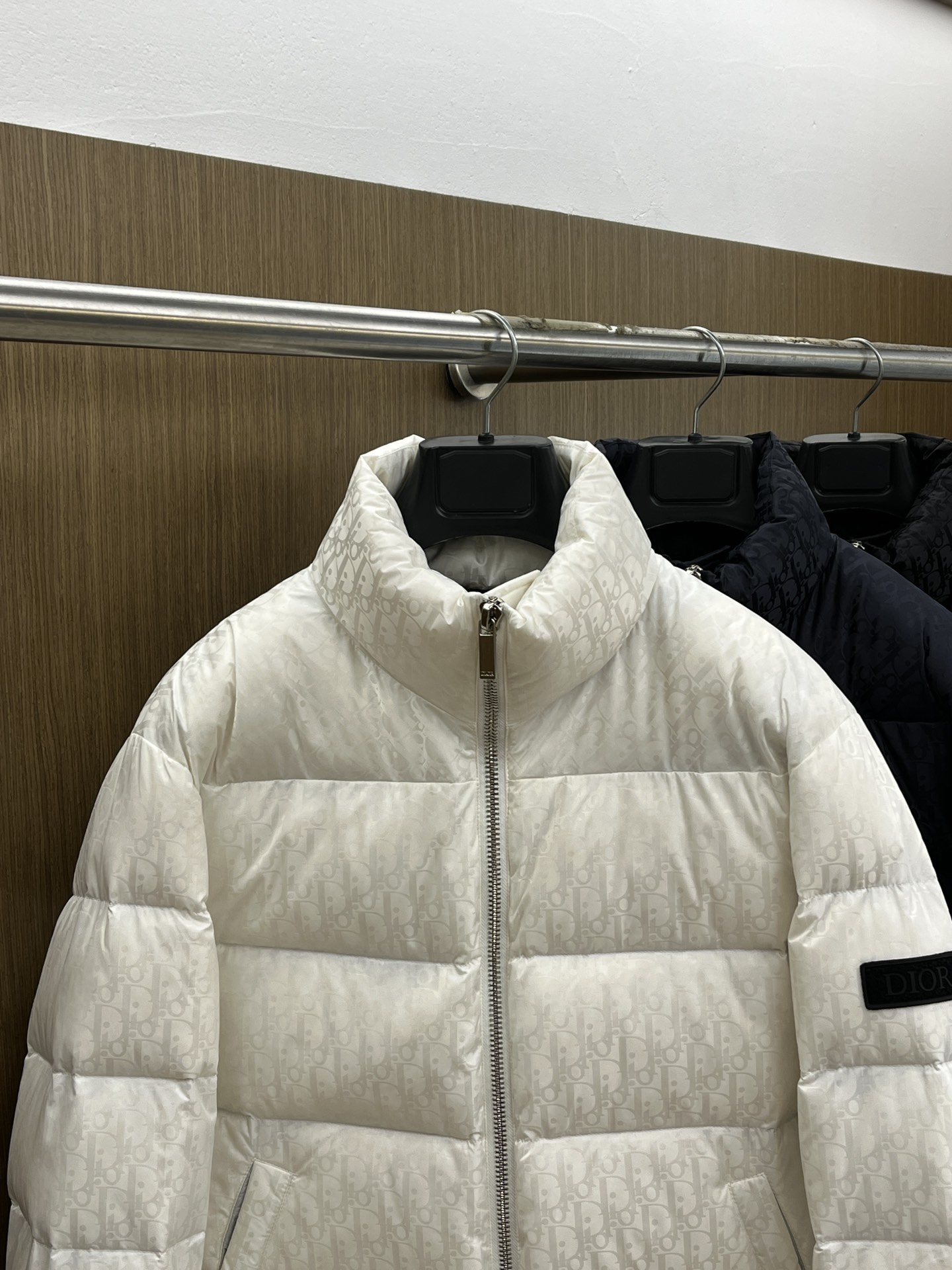 秋冬羽绒 CD 🔥🔥GW独家专供秋冬新款羽绒服。立领设计 贸易公司渠道稀出，降温天气必备的保暖单品，不论