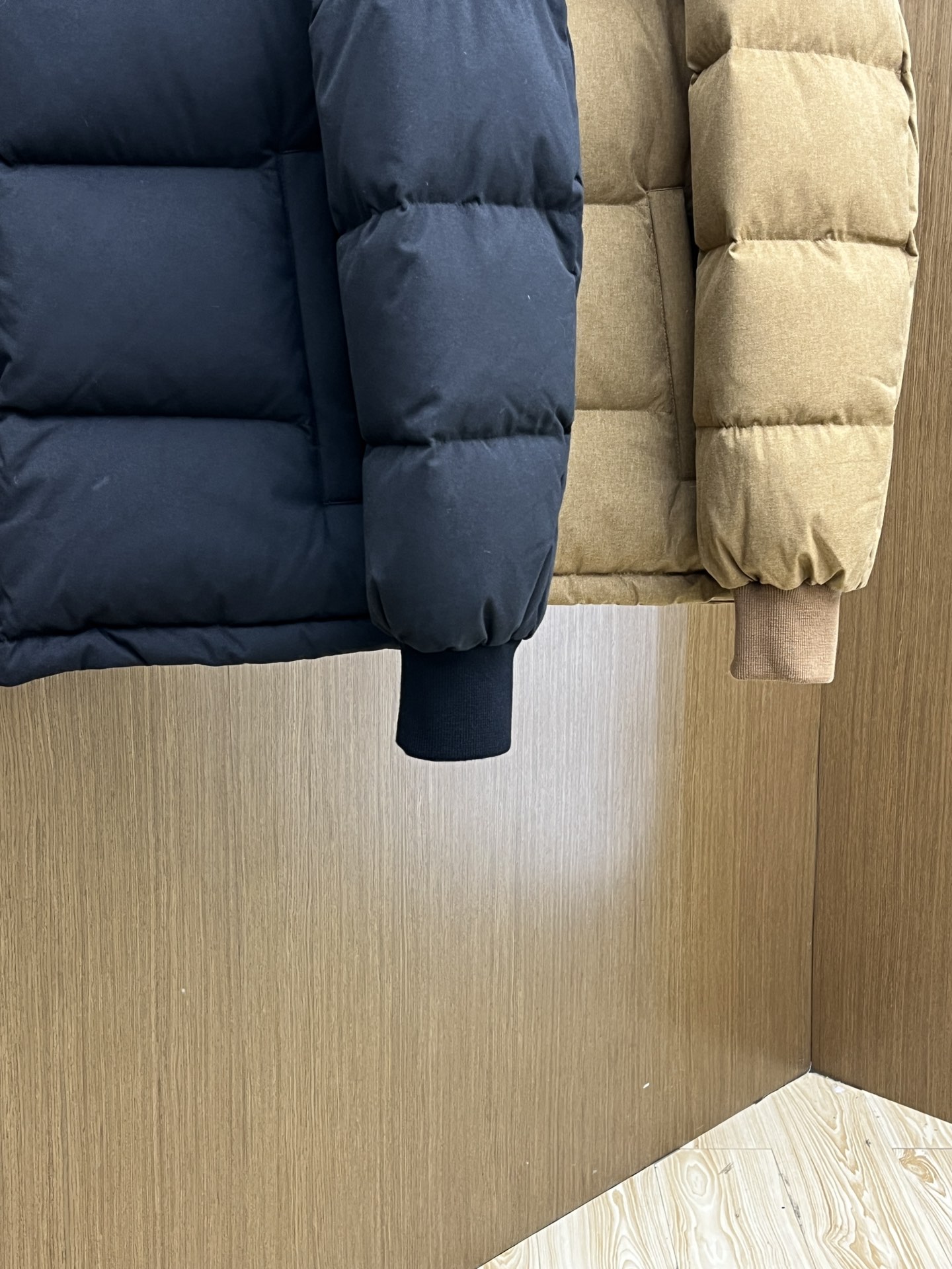 秋冬羽绒 lP🆕 🔥🔥GW独家专供秋冬新款羽绒服。立领设计 贸易公司渠道稀出，降温天气必备的保暖单品，不