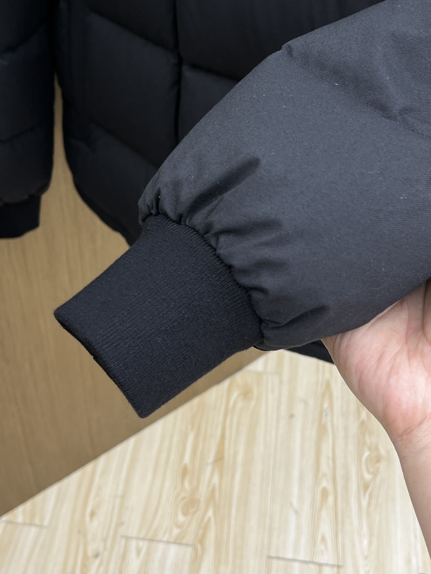 秋冬羽绒 lP🆕 🔥🔥GW独家专供秋冬新款羽绒服。立领设计 贸易公司渠道稀出，降温天气必备的保暖单品，不