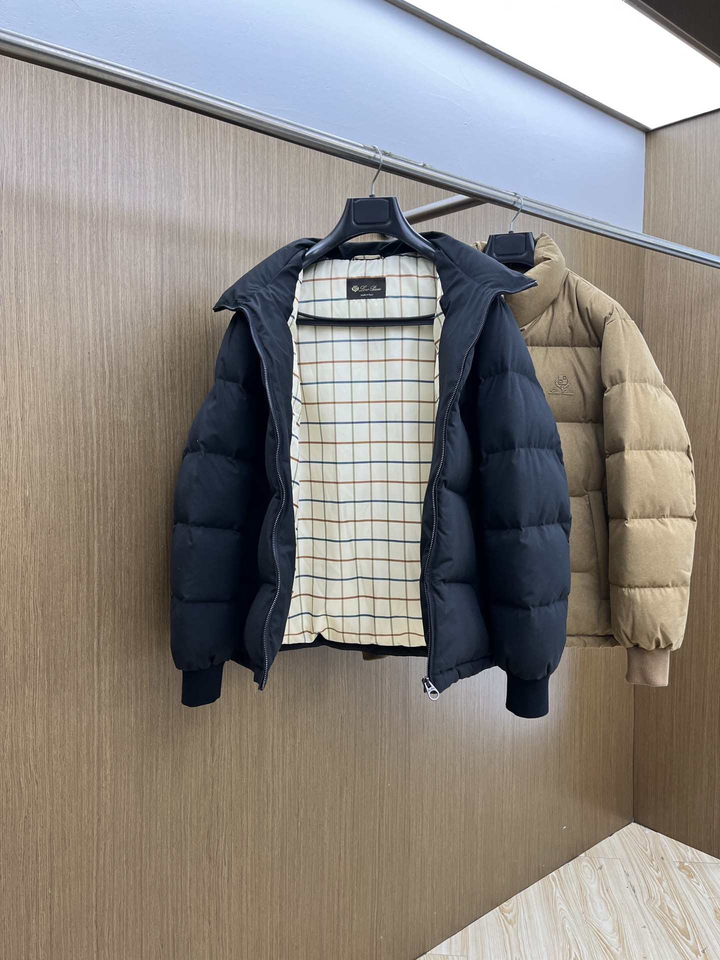 秋冬羽绒 lP🆕 🔥🔥GW独家专供秋冬新款羽绒服。立领设计 贸易公司渠道稀出，降温天气必备的保暖单品，不