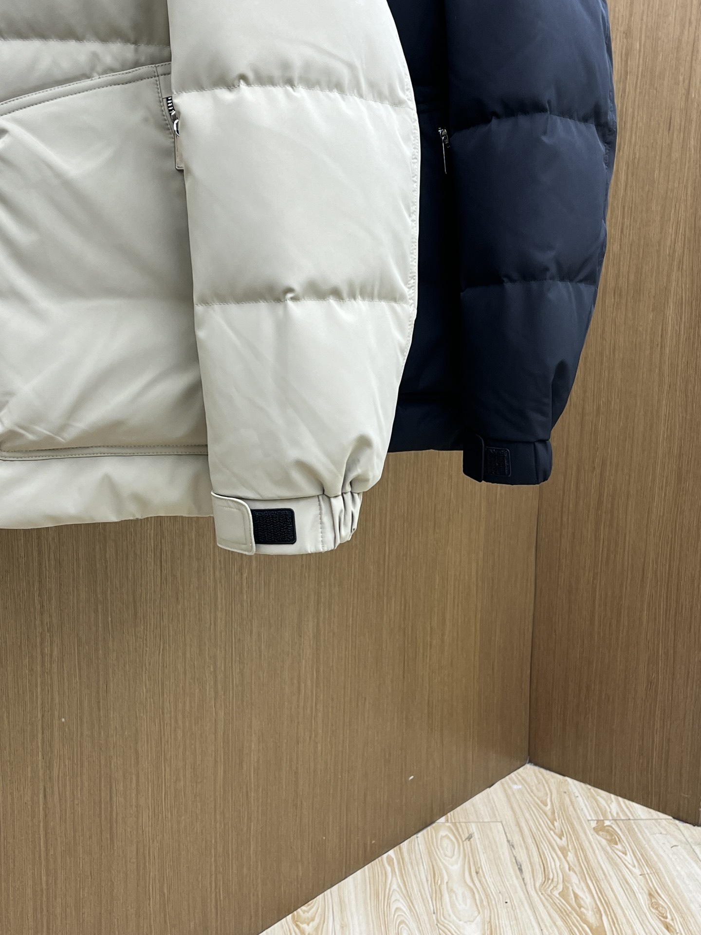 秋冬羽绒 BBR 🔥🔥GW独家专供秋冬新款羽绒服。连帽设计 贸易公司渠道稀出，降温天气必备的保暖单品，不