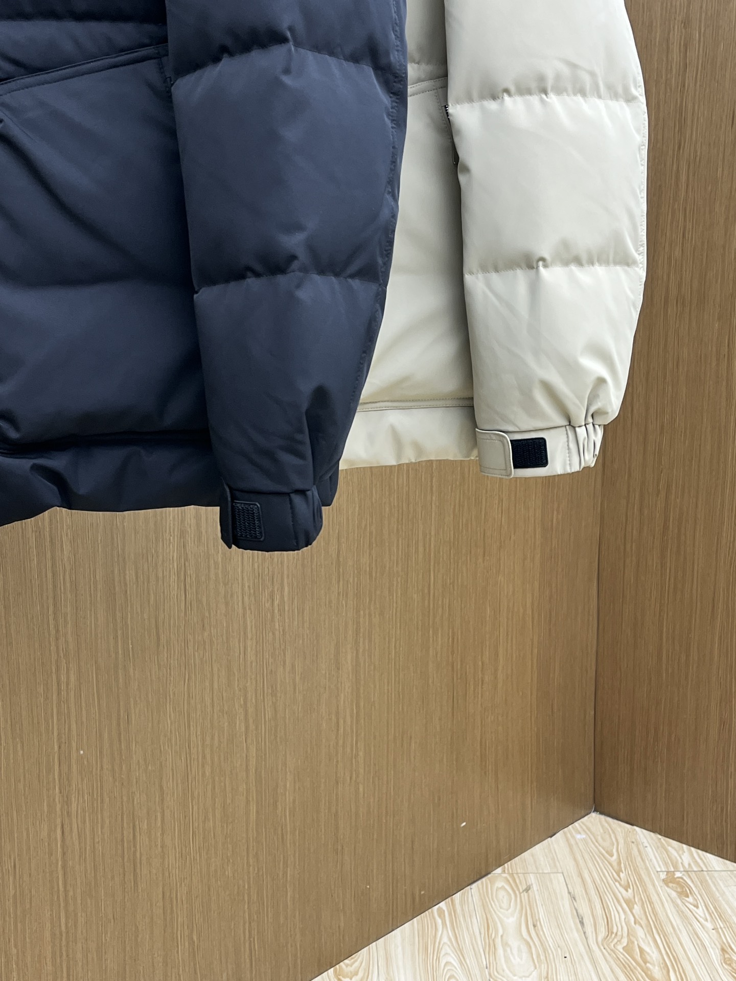 秋冬羽绒 BBR 🔥🔥GW独家专供秋冬新款羽绒服。连帽设计 贸易公司渠道稀出，降温天气必备的保暖单品，不