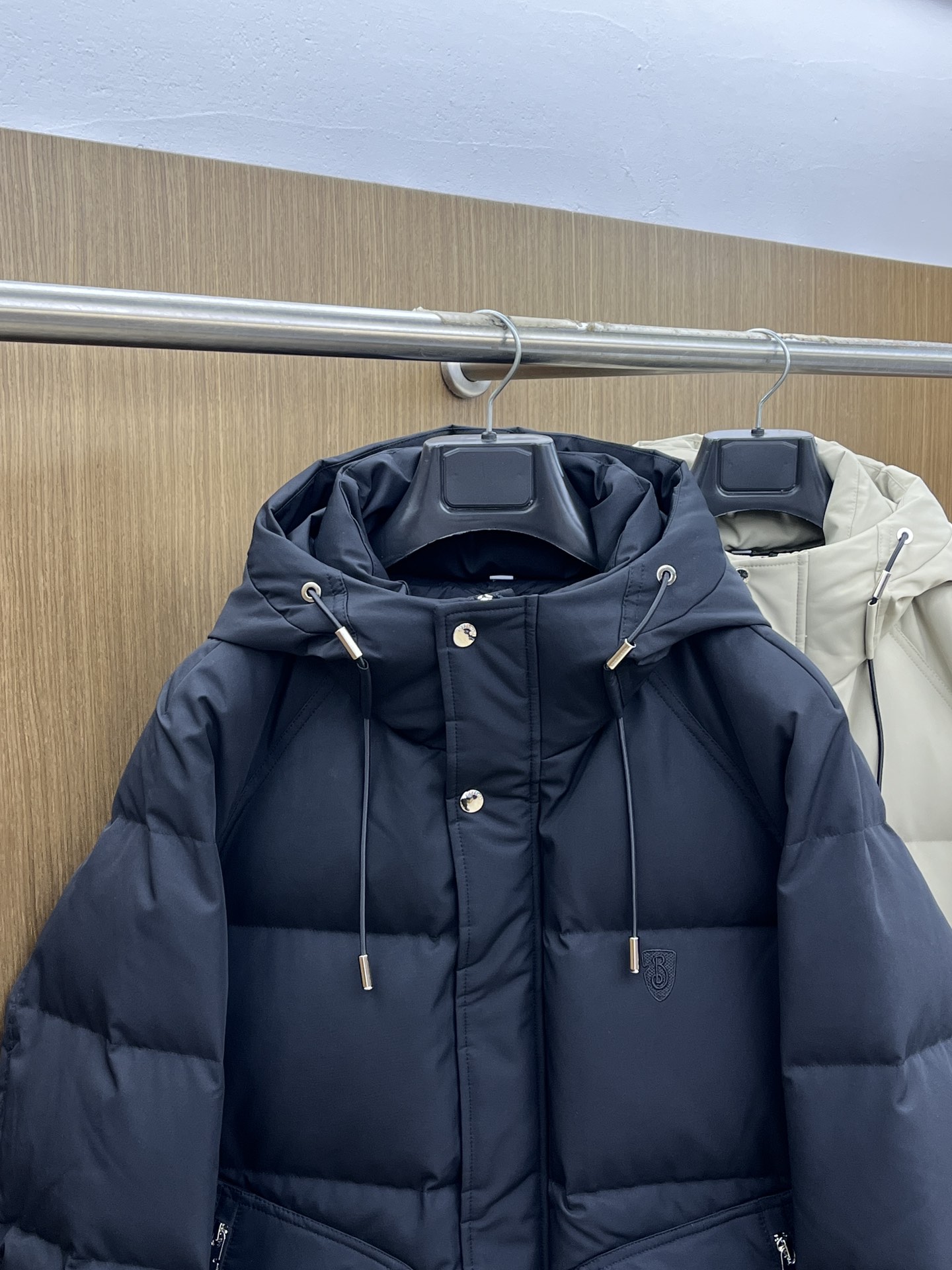 秋冬羽绒 BBR 🔥🔥GW独家专供秋冬新款羽绒服。连帽设计 贸易公司渠道稀出，降温天气必备的保暖单品，不