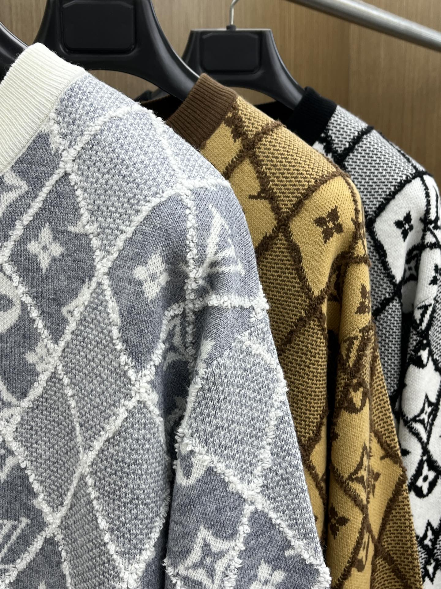 秋冬 LV 🔥🔥毛衣 2025秋冬最新系列，专柜1:1顶级复刻，全品相！加厚款，时下最流行的老钱风，老板