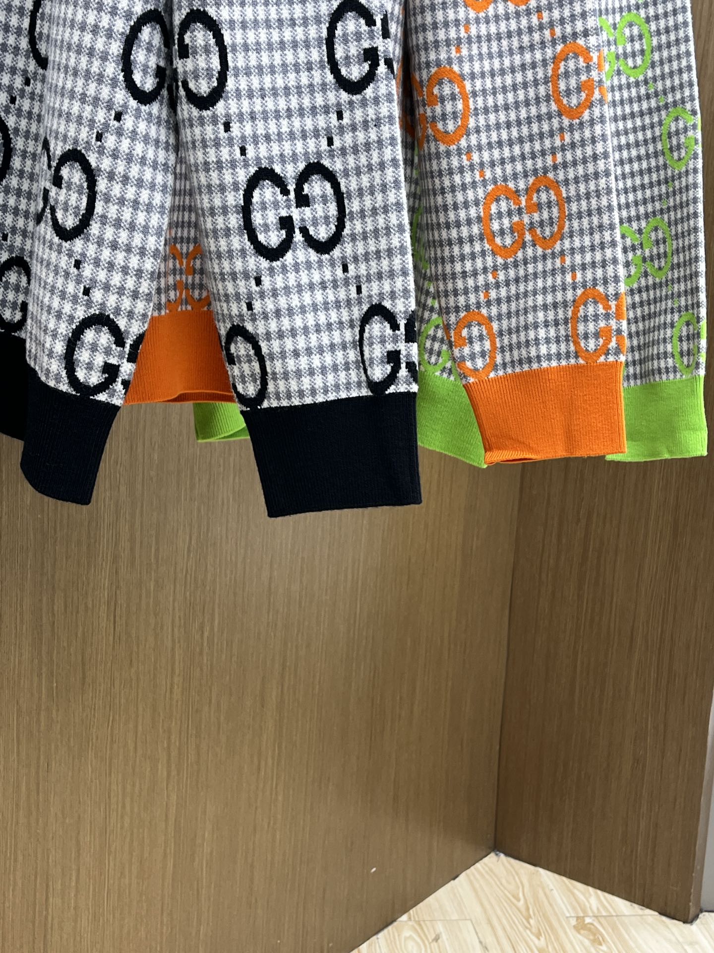 秋冬 Guc 🔥🔥毛衣 2025秋冬最新系列，专柜1:1顶级复刻，全品相！加厚款，时下最流行的老钱风，老