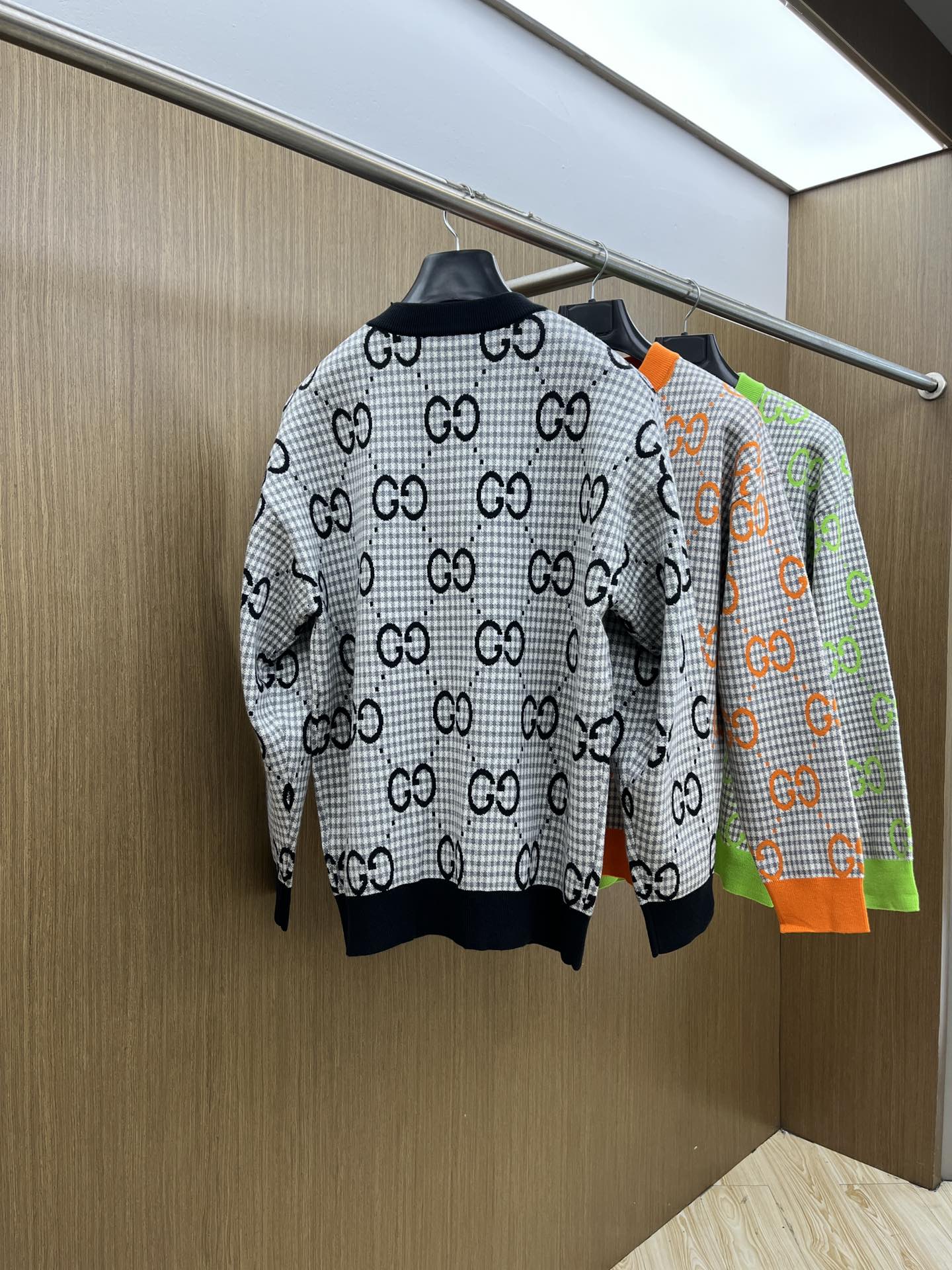 秋冬 Guc 🔥🔥毛衣 2025秋冬最新系列，专柜1:1顶级复刻，全品相！加厚款，时下最流行的老钱风，老