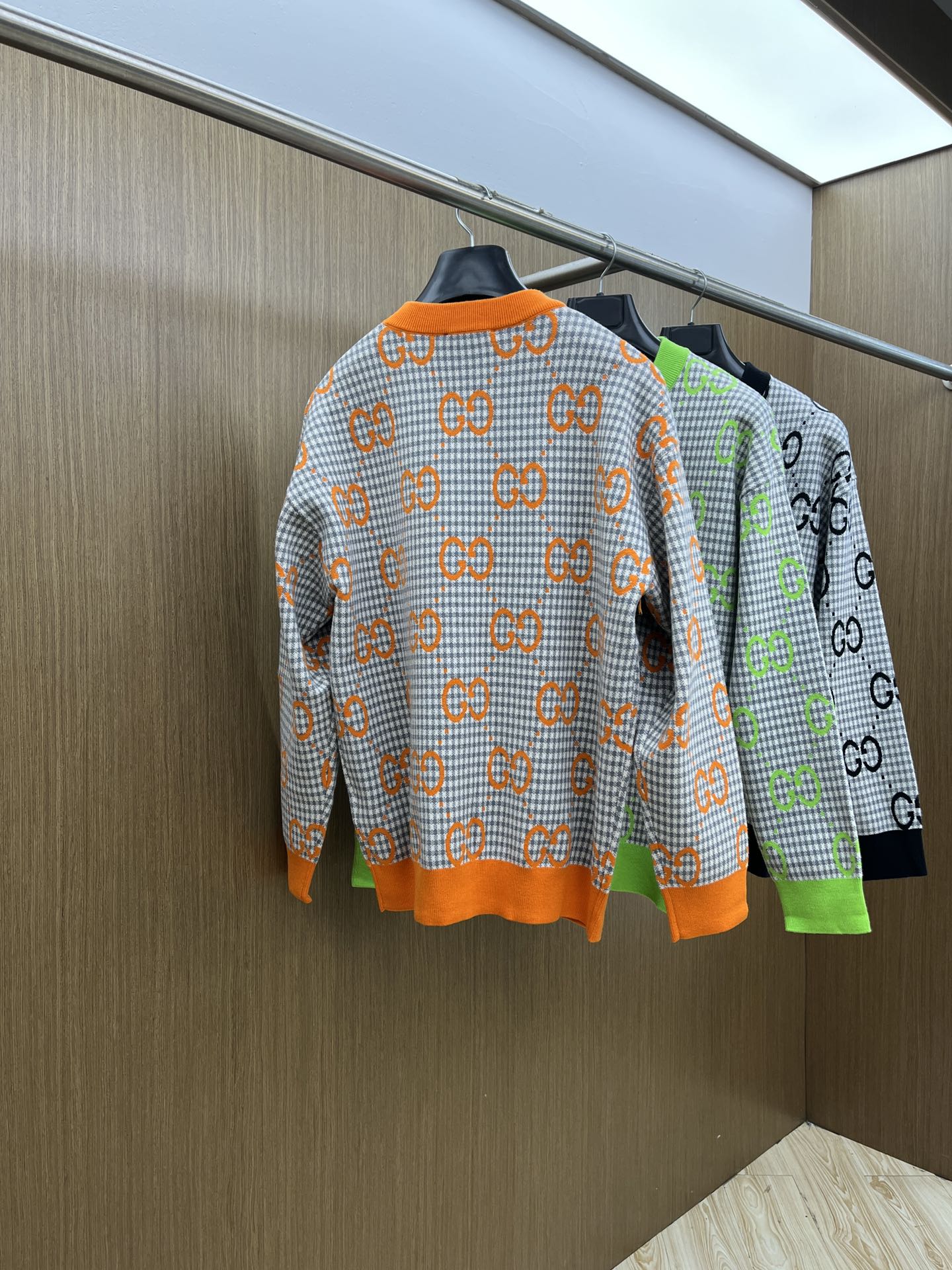 秋冬 Guc 🔥🔥毛衣 2025秋冬最新系列，专柜1:1顶级复刻，全品相！加厚款，时下最流行的老钱风，老