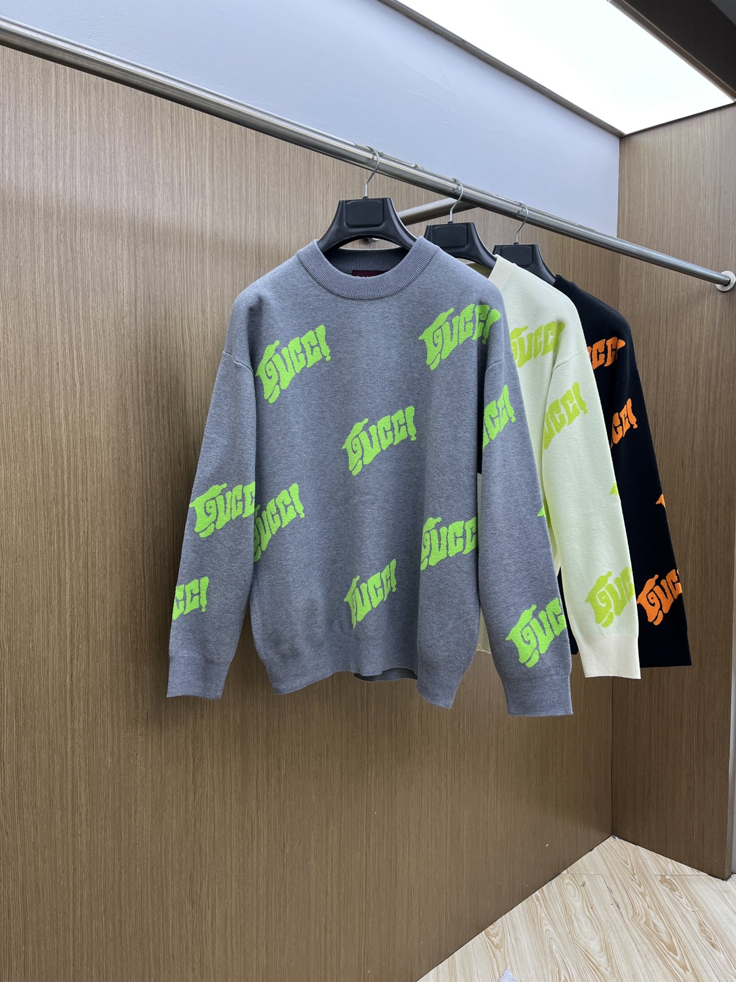 秋冬 Guc 🔥🔥毛衣 2025秋冬最新系列，专柜1:1顶级复刻，全品相！加厚款，时下最流行的老钱风，老