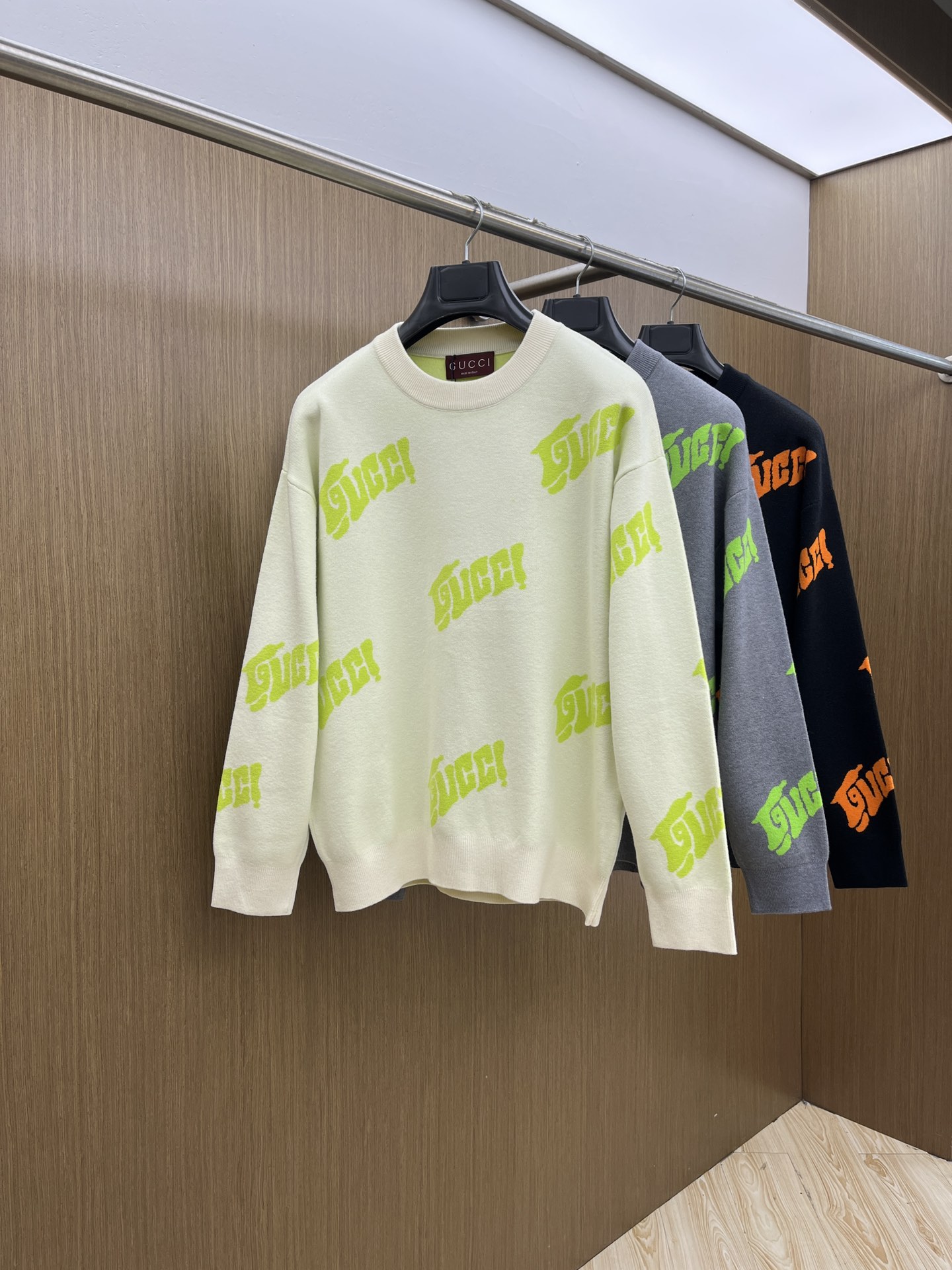 秋冬 Guc 🔥🔥毛衣 2025秋冬最新系列，专柜1:1顶级复刻，全品相！加厚款，时下最流行的老钱风，老