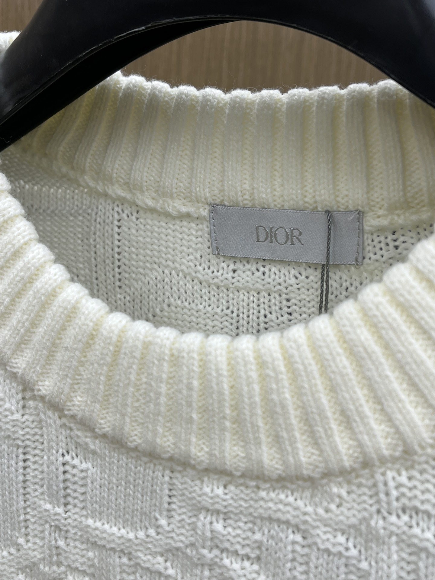 秋冬 CD 🔥🔥毛衣 2025秋冬最新系列，专柜1:1顶级复刻，全品相！加厚款，时下最流行的老钱风，老板